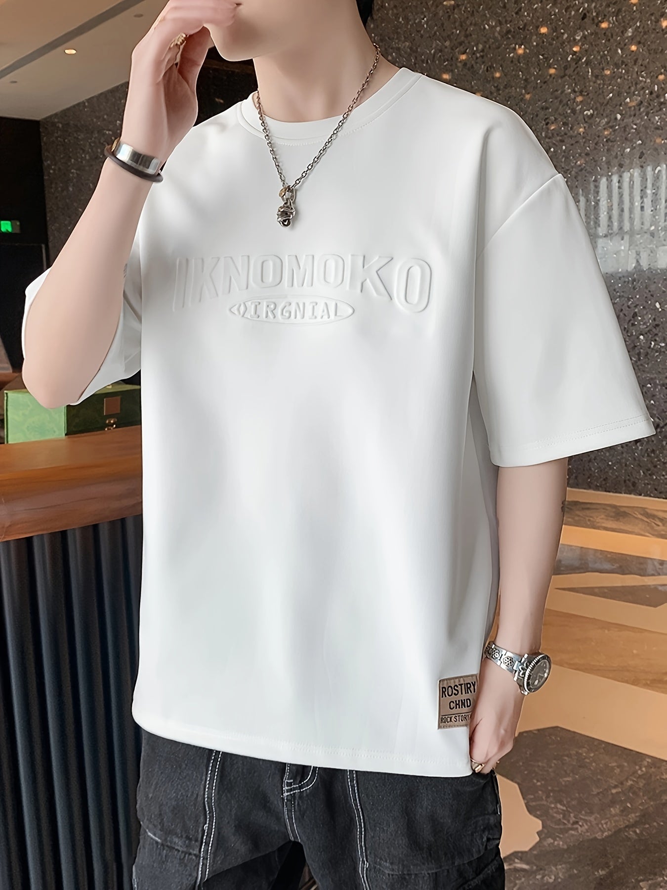 Camiseta de manga corta para hombre, transpirable, de poliéster, con patrón de letras, casual, para verano, ajuste cómodo