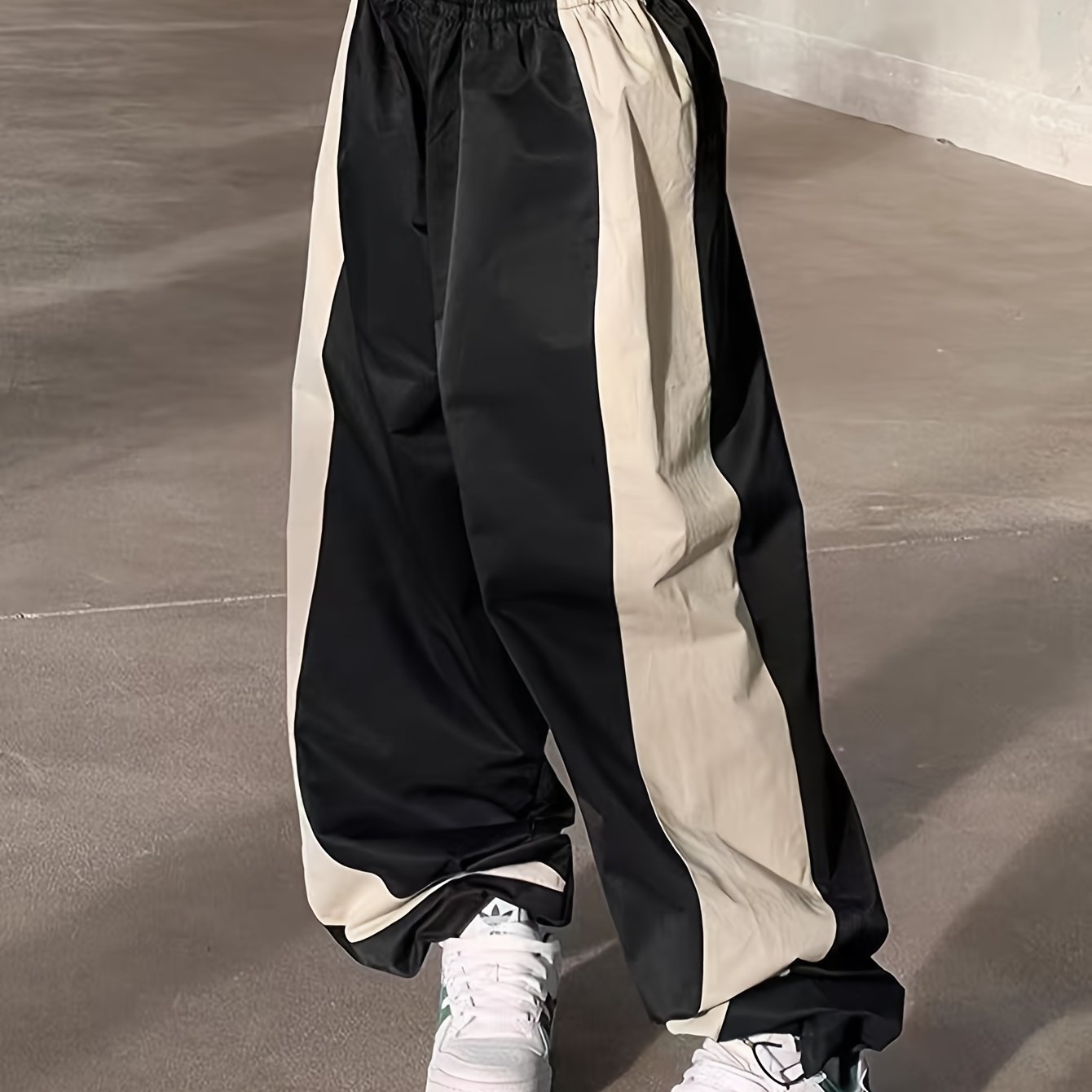 Women's Woven Color Block Elastic Waist Jogger Pants with Cuffed Ankle All-Season