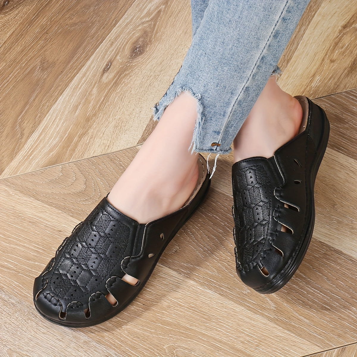 Women's Embroidered PU Slide Sandals Beige Wedge Casual Breathable