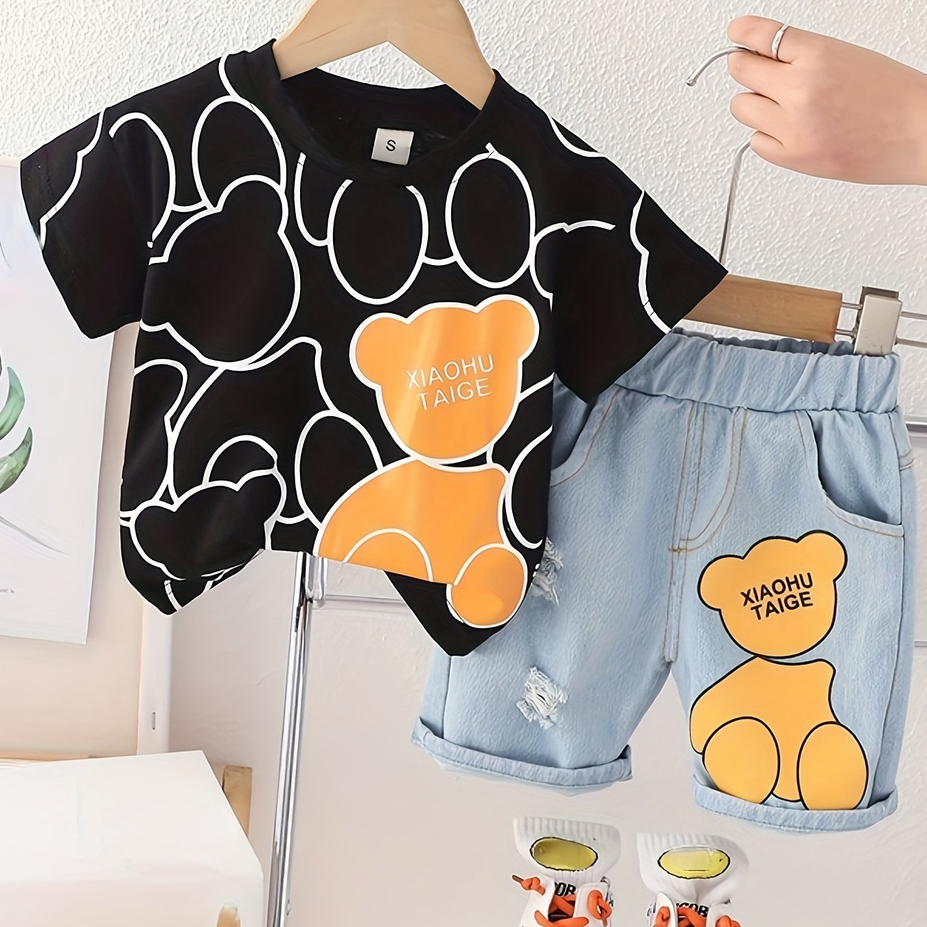 Kids Summer Clothes Set with Cartoon T-Shirt and Shorts for Toddlers Boys and Girls