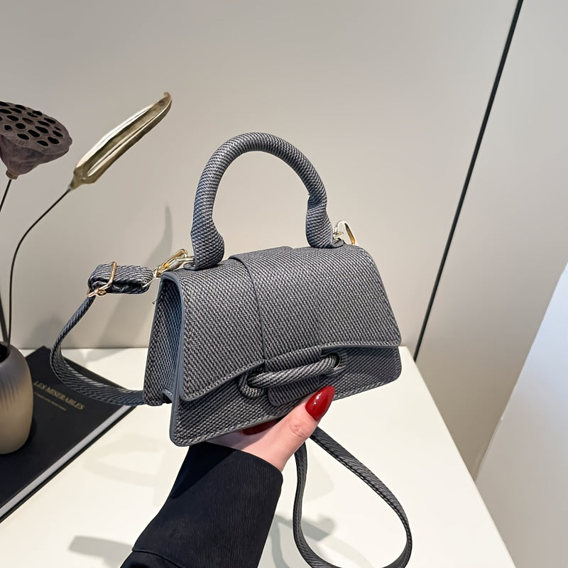 Kahaki, kulrang, pushti, yashil va och jigarrang ranglarda uslubiy mini crossbody sumka, sozlanadigan kamar, magnit yopish va astar bilan. Mustahkam rang, naqsh yoki bosma yo'q, chetlarini tugatish bilan.