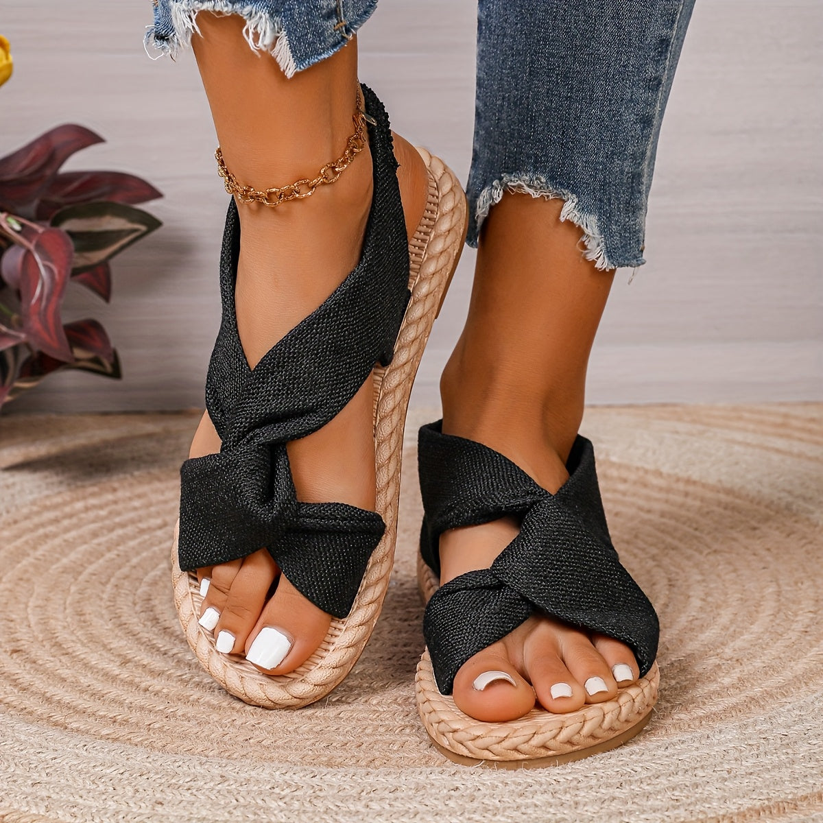 Women's Flat Strappy Sandals Breathable Fabric Cushioned Insole