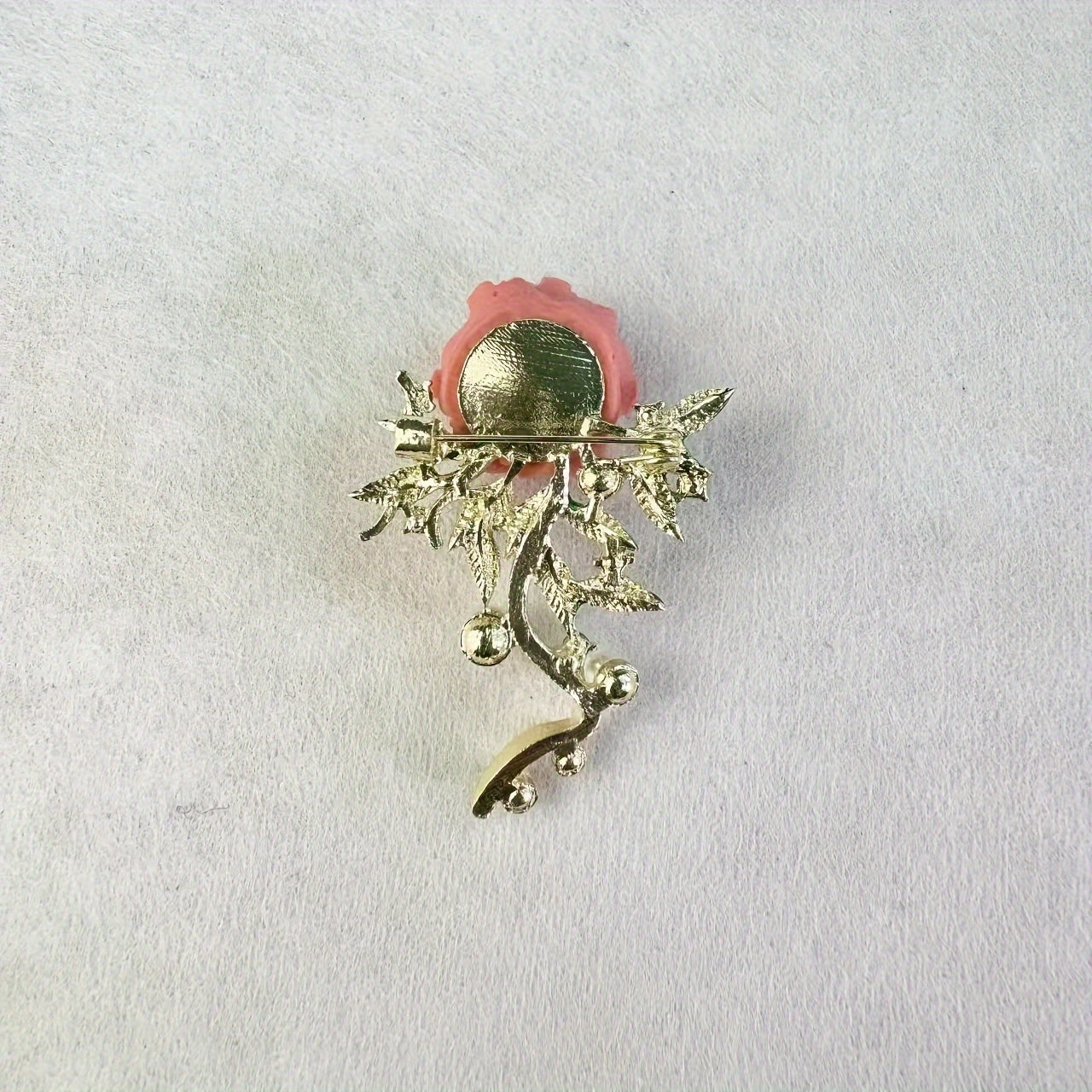 Women's Acrylic Brooches with Glasses, Stylish and Unique Accessories