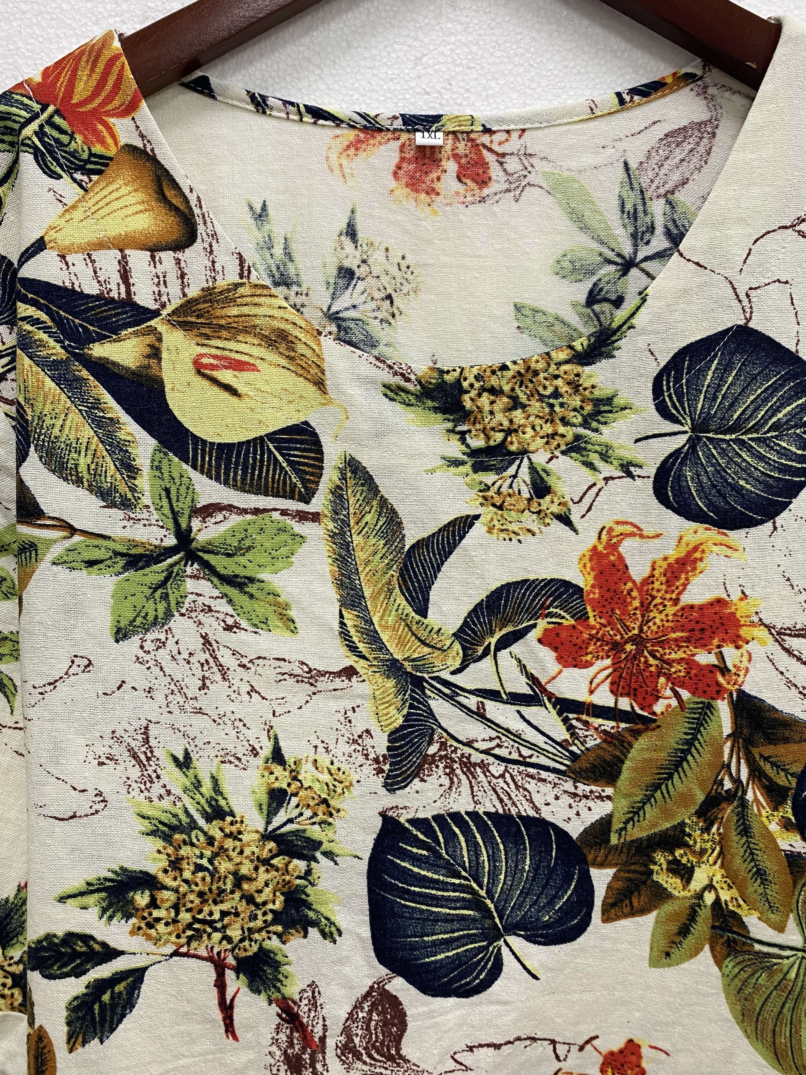 Plus Size Women's Tropical Floral Blouse Short Sleeve Round Neck Polyester Blend Casual Loose Fit