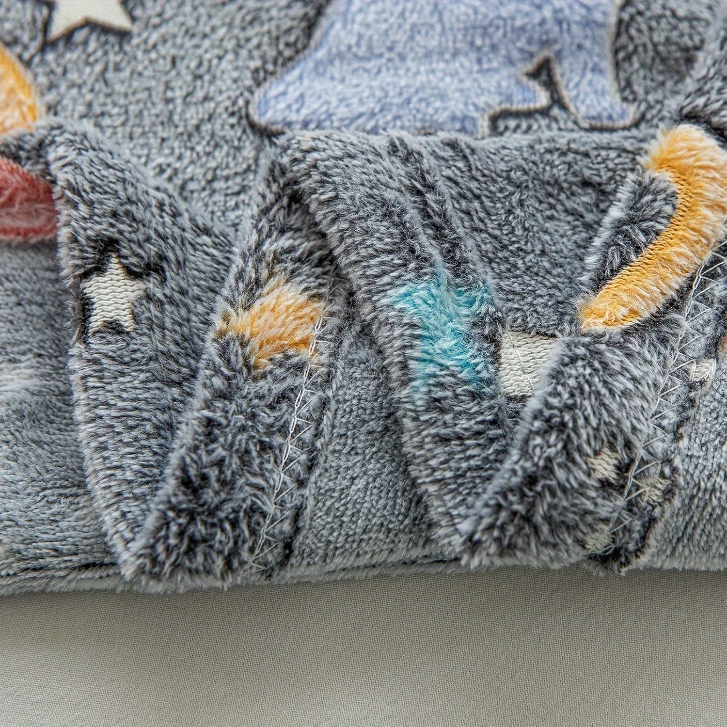 Glow-in-the-Dark Cat Design Cozy Blanket Soft Throw for Sofa Bed Car Office 127cmx60cm