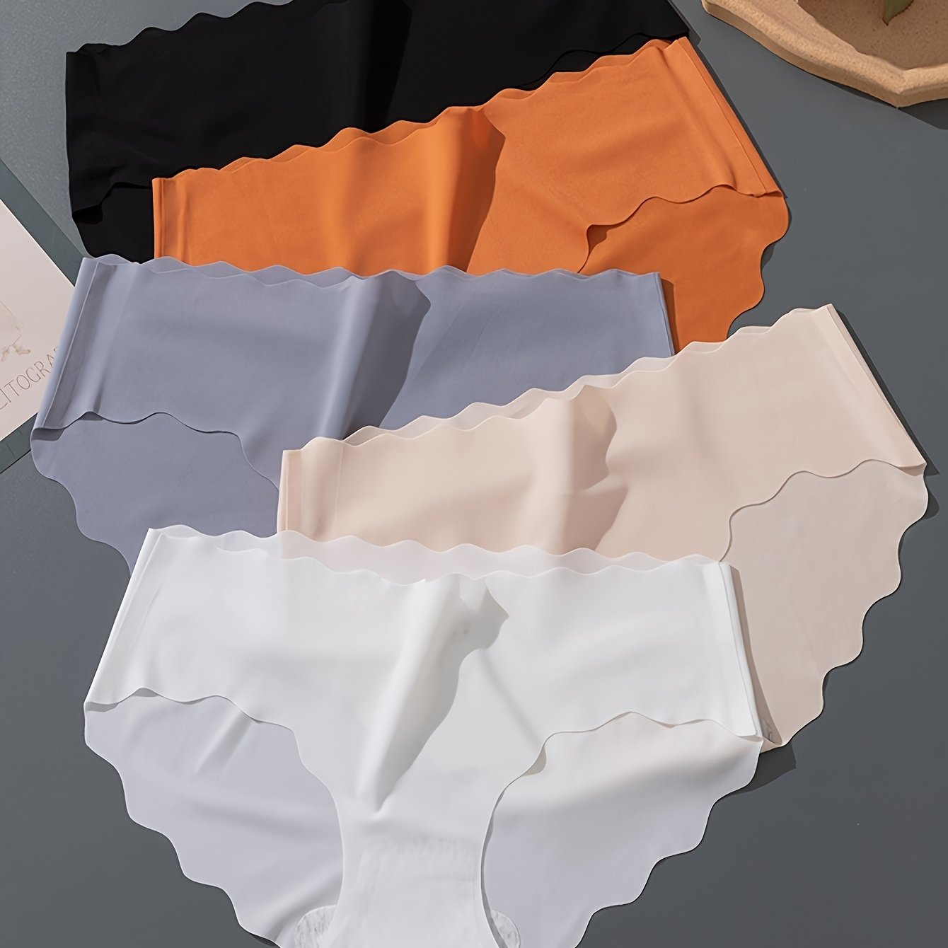 Women's Seamless Low-Rise Briefs 5-Pack Breathable Solid Colors Invisible Lift