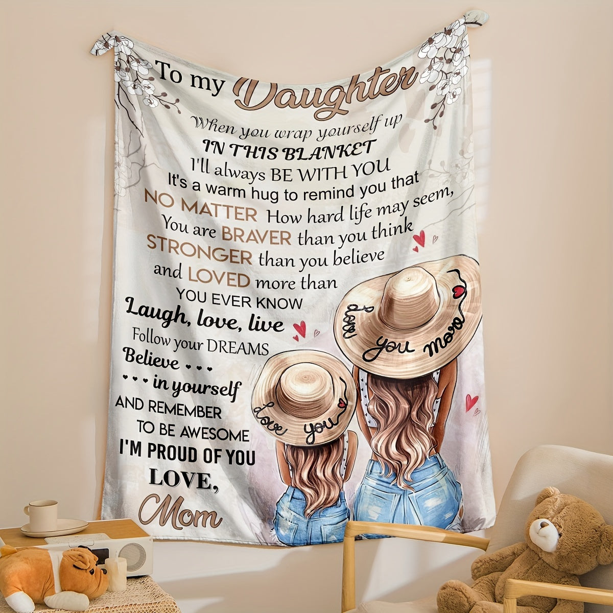 Мягкое и уютное фланелевое одеяло для вашей дочери от мамы. Идеально подходит для уютного времяпрепровождения на диване или кровати.