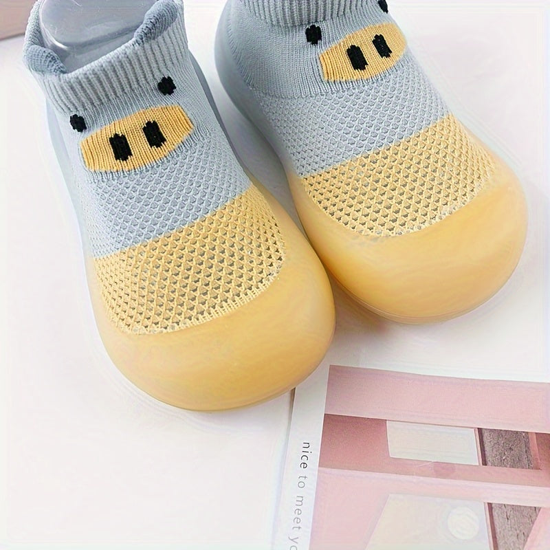 Kichkina erkaklar va ayollar uchun yopiladigan oyoq kiyimlar, yopishqoqsiz rezina taglik va nafas oladigan mato bilan, ichki va tashqi foydalanish uchun, bahor va kuz