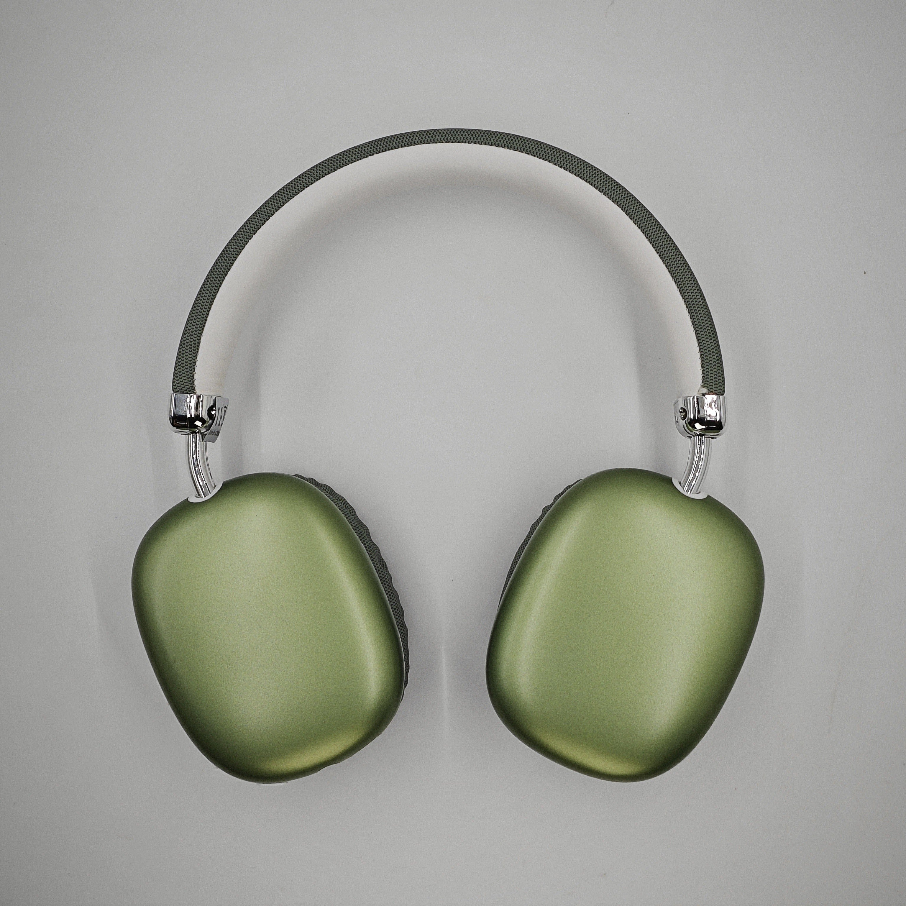 Wireless Over-Ear Headphones with Themed Designs, Volume Control, USB Type-C Charging, 200mAh Battery, 3.5mm Jack, Closed-Back Ear Cups, Condenser Microphone, Compatible with Tablets