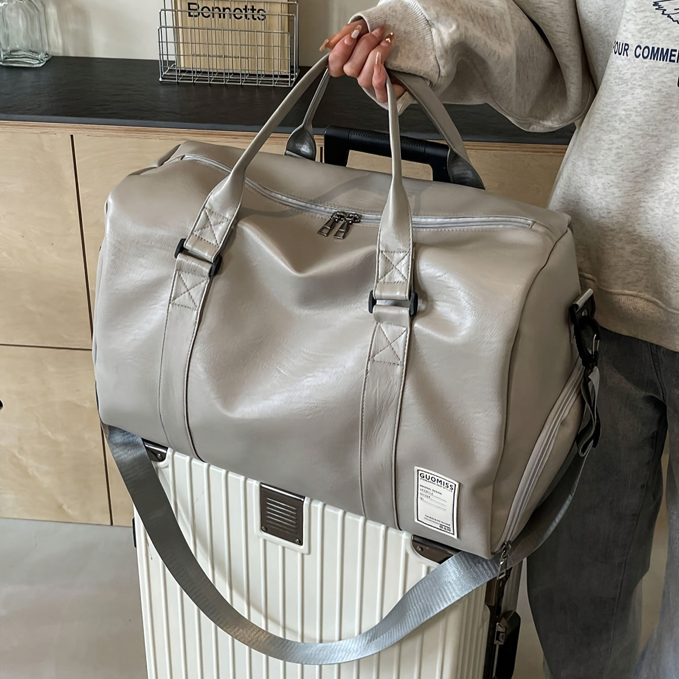 Large Capacity PU Duffel Bag with Wet Dry Separation Shoe Compartment for Travel Gym and Business