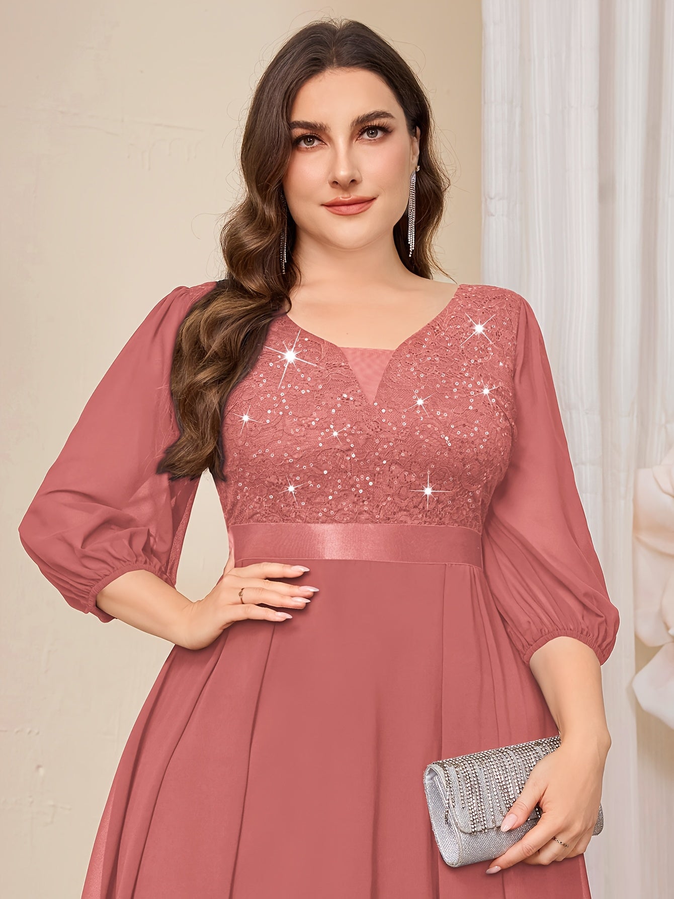 Vestido de mujer de talla grande con mangas farol y detalles de lentejuelas en escote en V