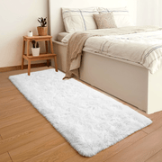 Plush mat, ichki bezatish uchun ideal, iliq va mehmondo'st. U yumshoq va mustahkam, oson parvarishlanadi va yengil ko'chirish mumkin. Divan, yotoq, bay window yoki poyabzal almashtirish stulining oldida kabi turli joylar uchun mos. Mavjud bo'lgan