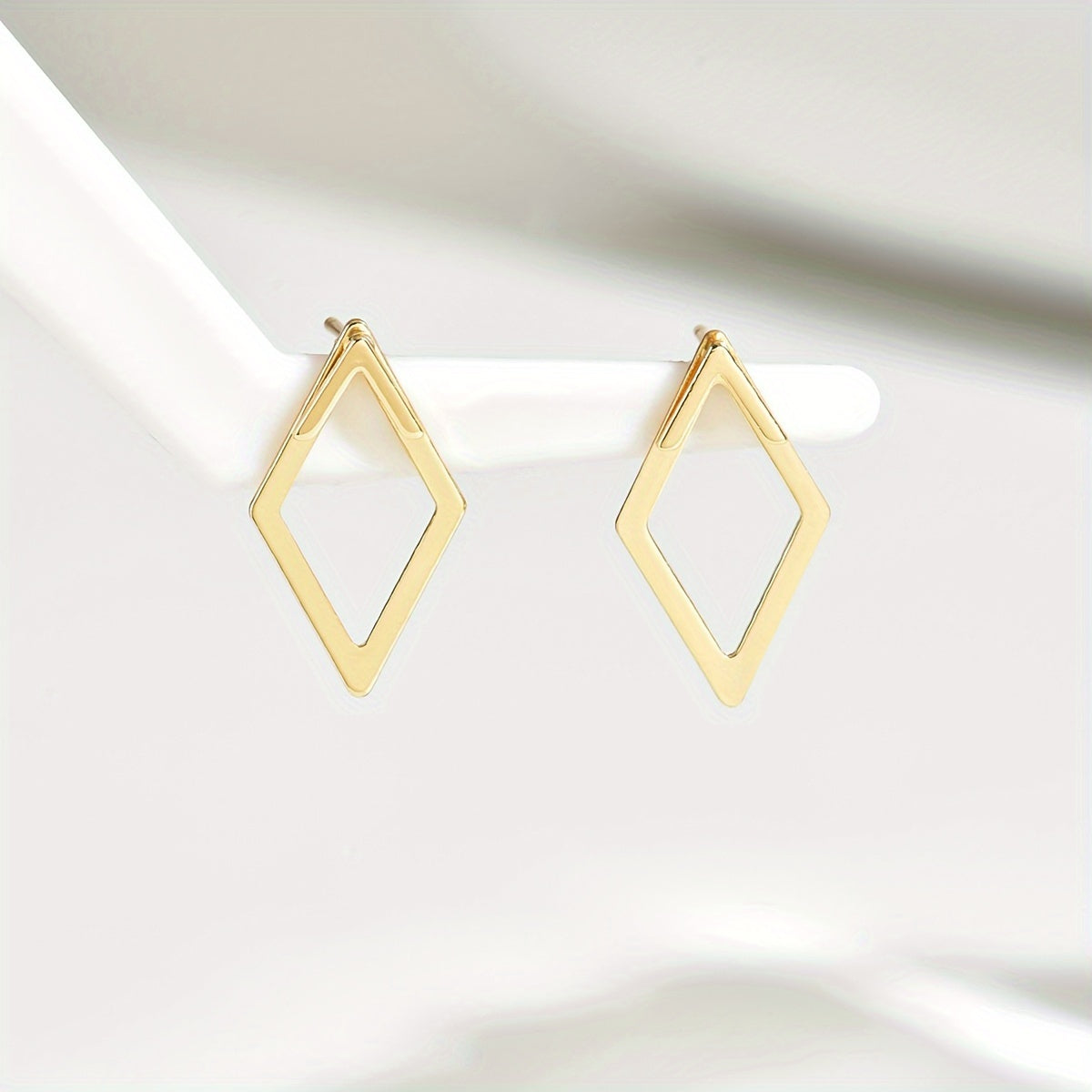 Women's Minimalist Iron Geometric Line Stud Earrings Two-Way Wearable Jewelry