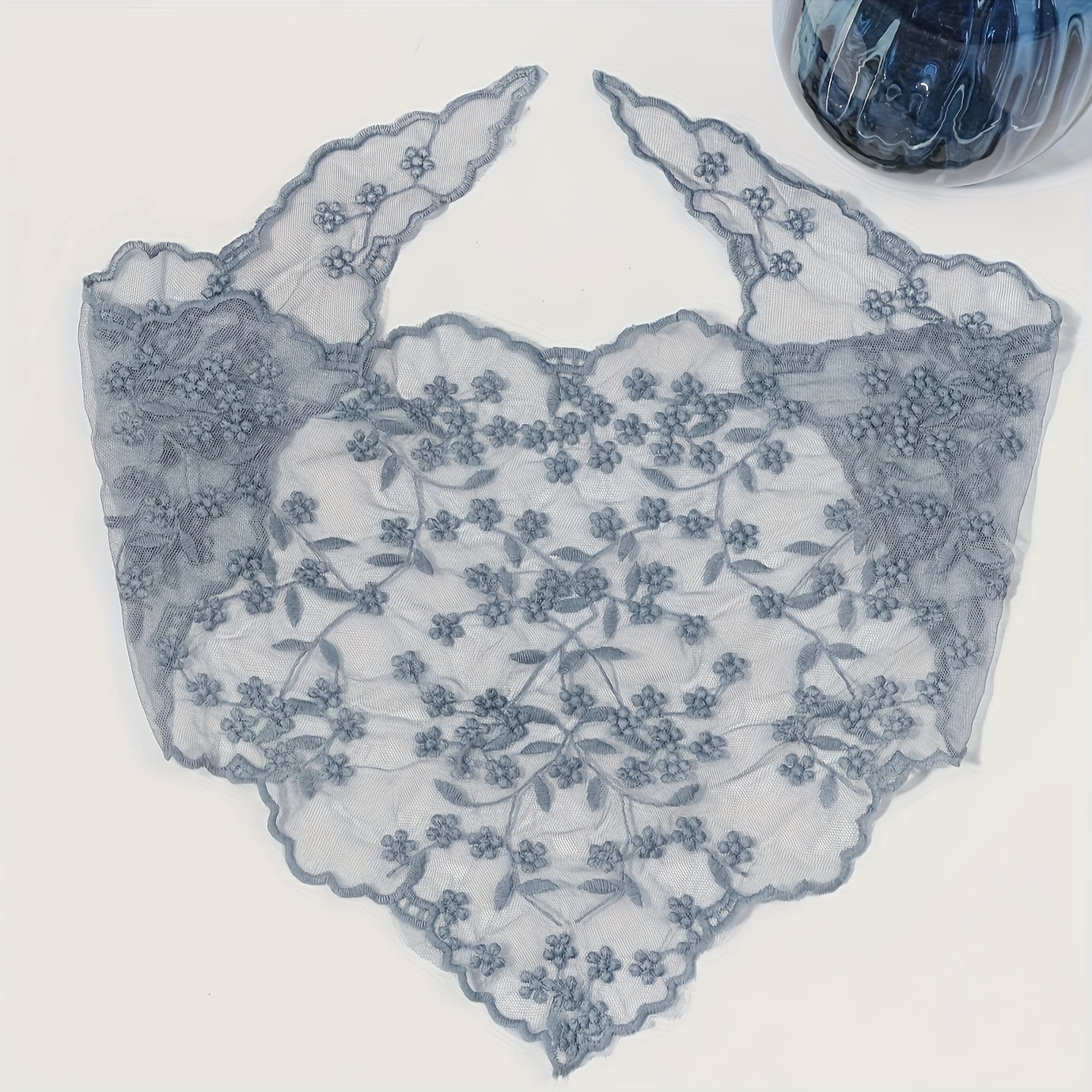 Ladies' Lace Floral Triangle Scarf in Solid Color Polyester for Dates Travel