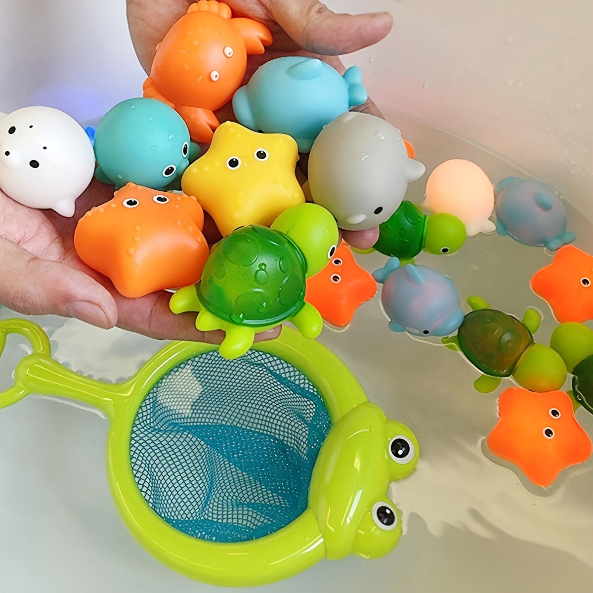 Bolalar hammom o'yinchoqlari to'plami - yoritiladi, suzadi, PVC materialidan tayyorlangan, batareya kiritilgan.