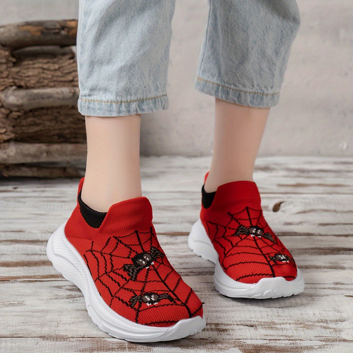 O'g'il va qizlar uchun to'rg'ay mavzusidagi slip-on krossovkalar - nafas oladigan, sirpanmaydigan, yoshlar uchun qulay tasodifiy poyabzal.