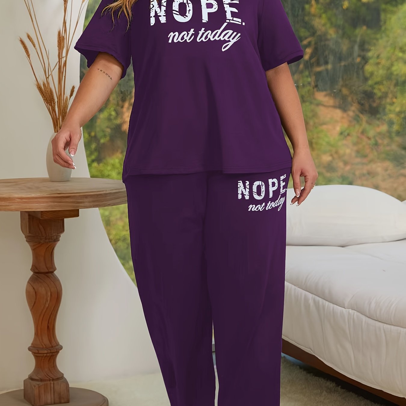 Plus-Size Polyester Loungewear Set with Slogan Print Top and Pants for Women