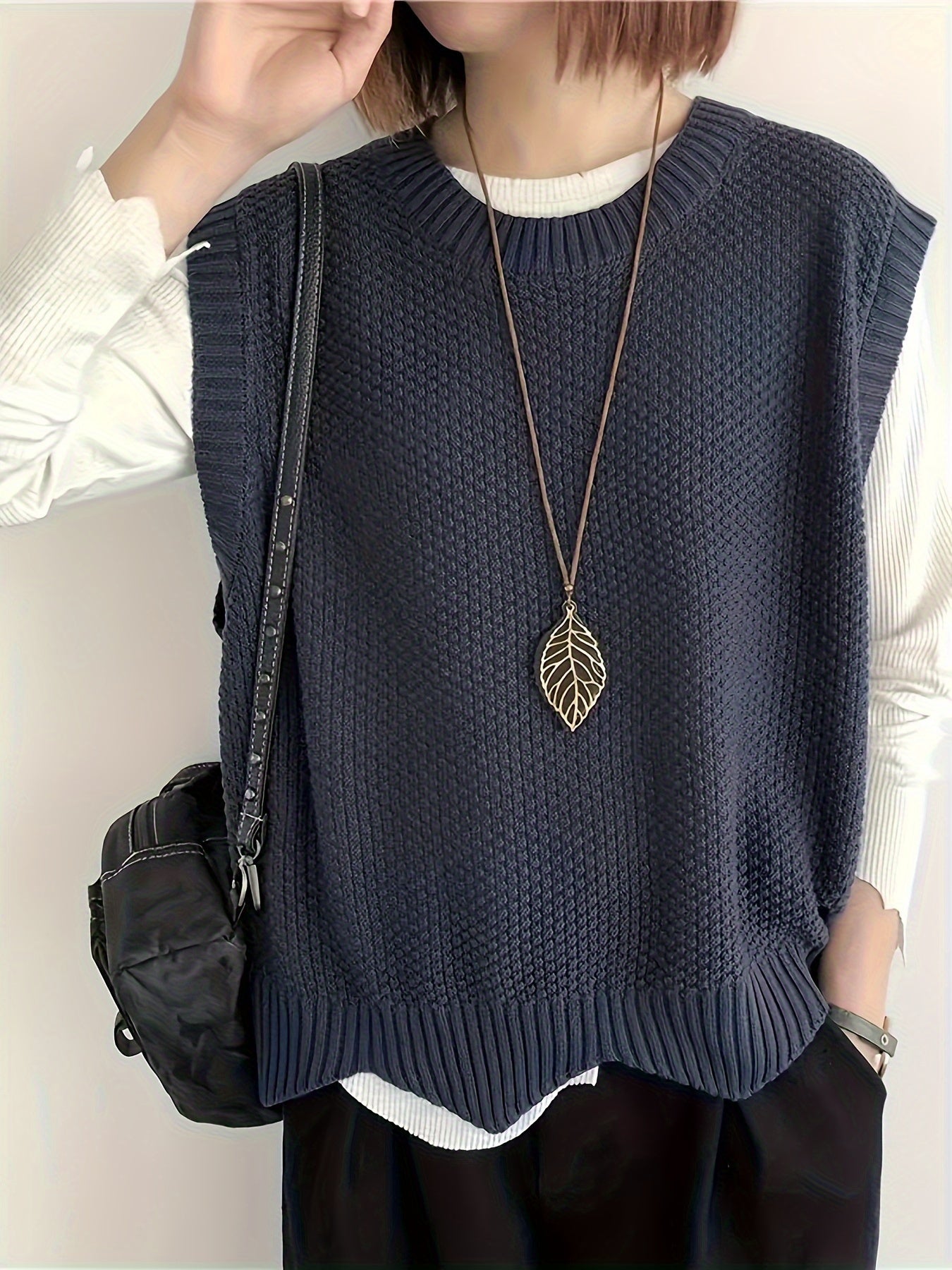 Women's Plus Size Knit Sweater Vest, Crew Neck, Cap Sleeve, Spring Summer