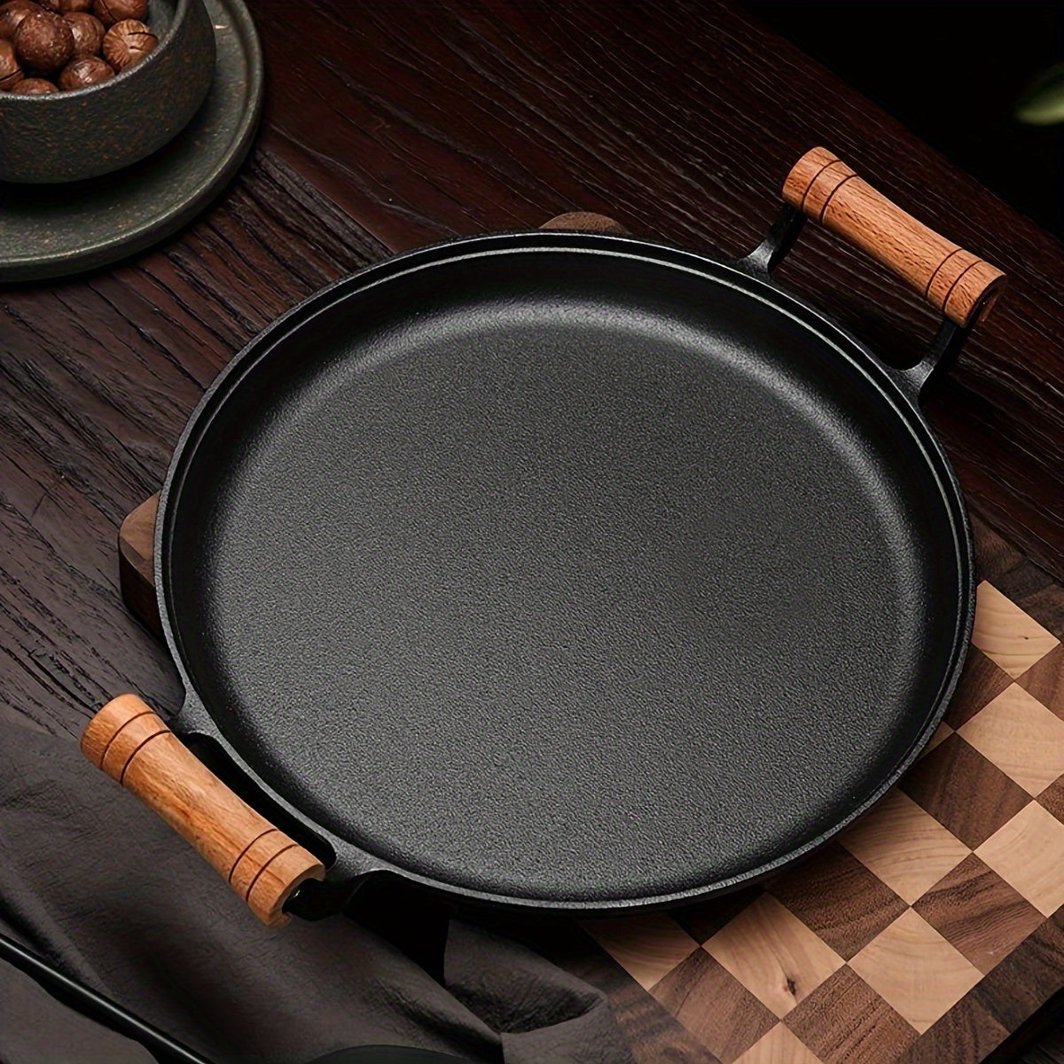 Cast Iron Skillet with Wooden Handle Heat-Resistant Non-Stick Cooking Pan