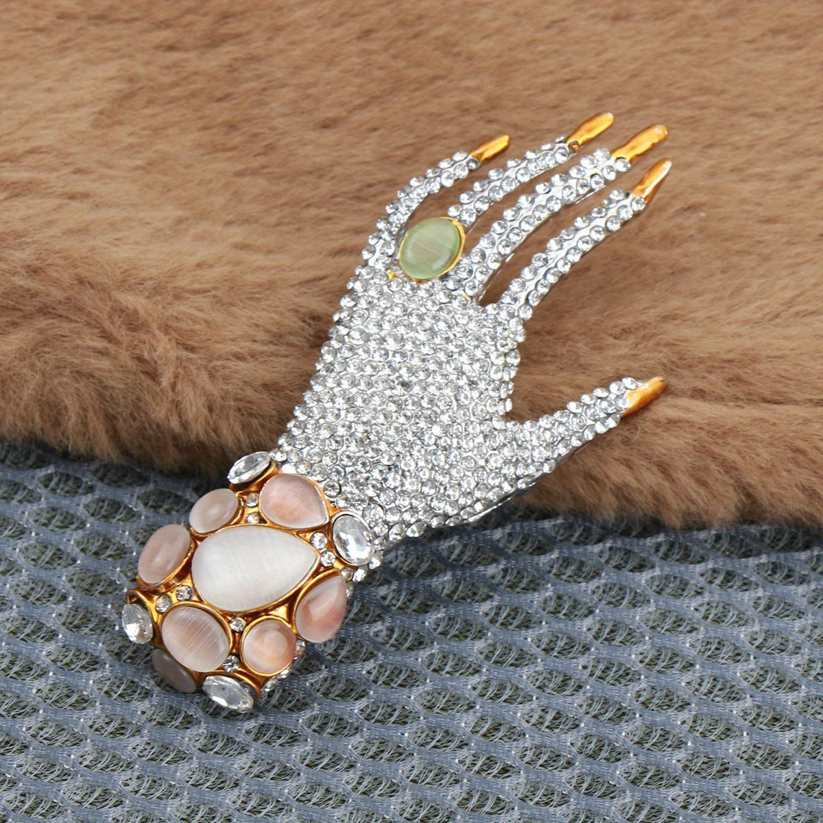 Vintage Rhinestone Brooch Pin with Elegant Design for Women