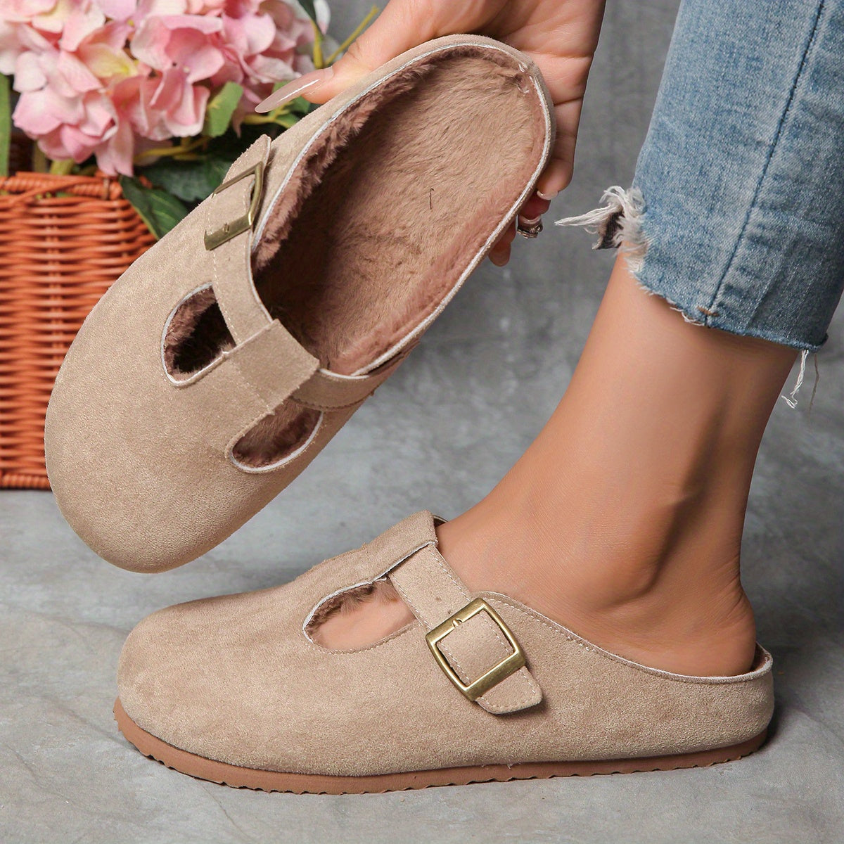 Women's Slip-On Mules with Thick Cushioned Sole Soft Breathable Fabric