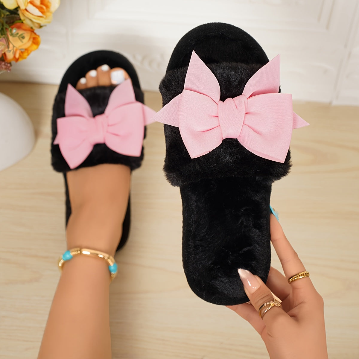 Women's Plush Indoor Slippers with Soft Bow, All-Season Comfort