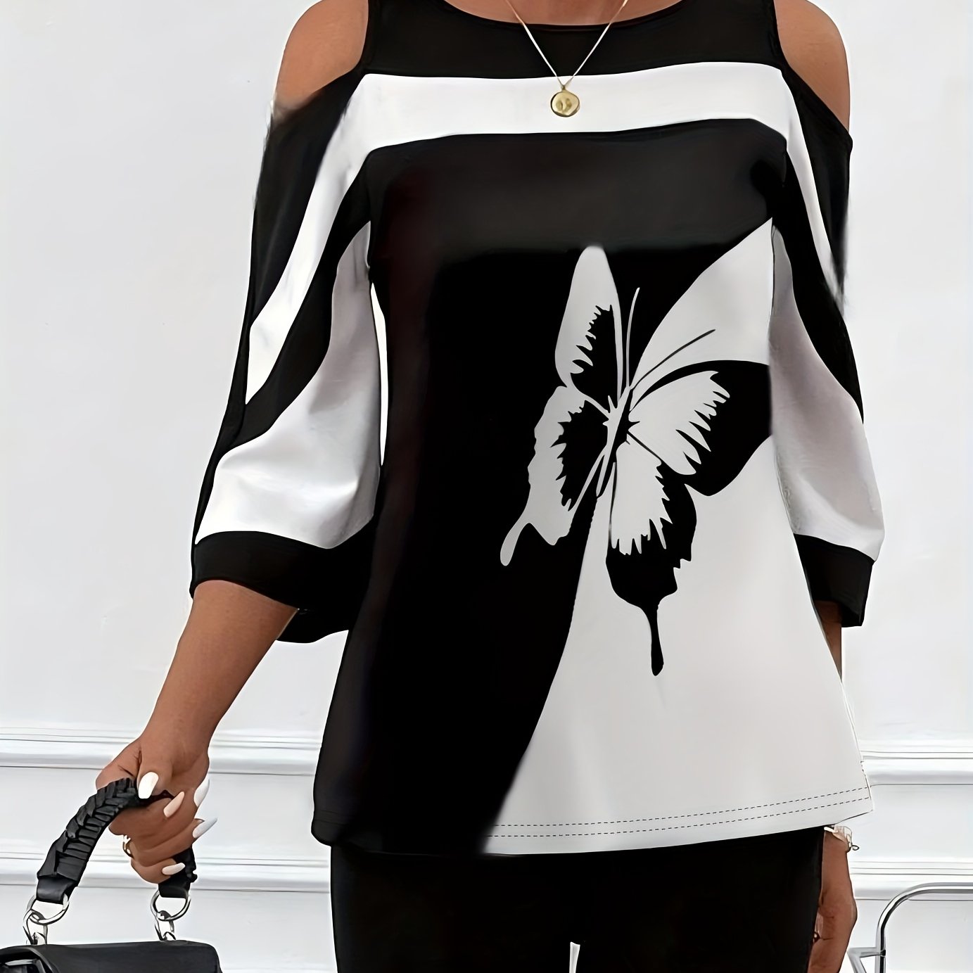 Plus Size Women's Off-Shoulder Floral Print T-Shirt Black White Summer Casual