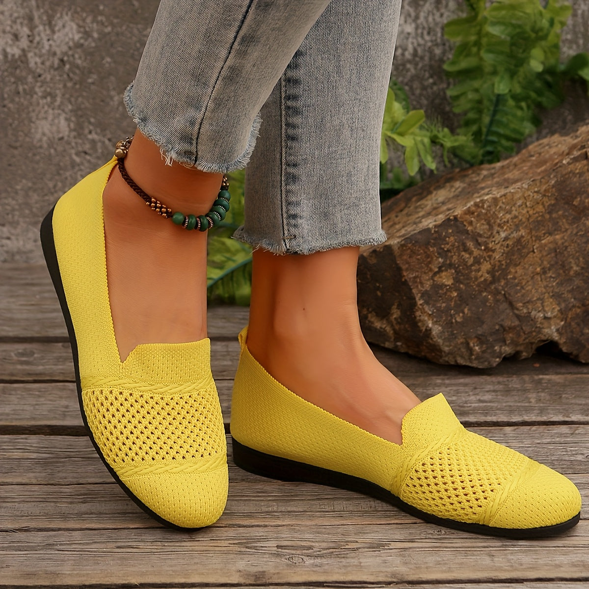 Women's Lightweight Knitted Flats with Soft Sole and Round Toe