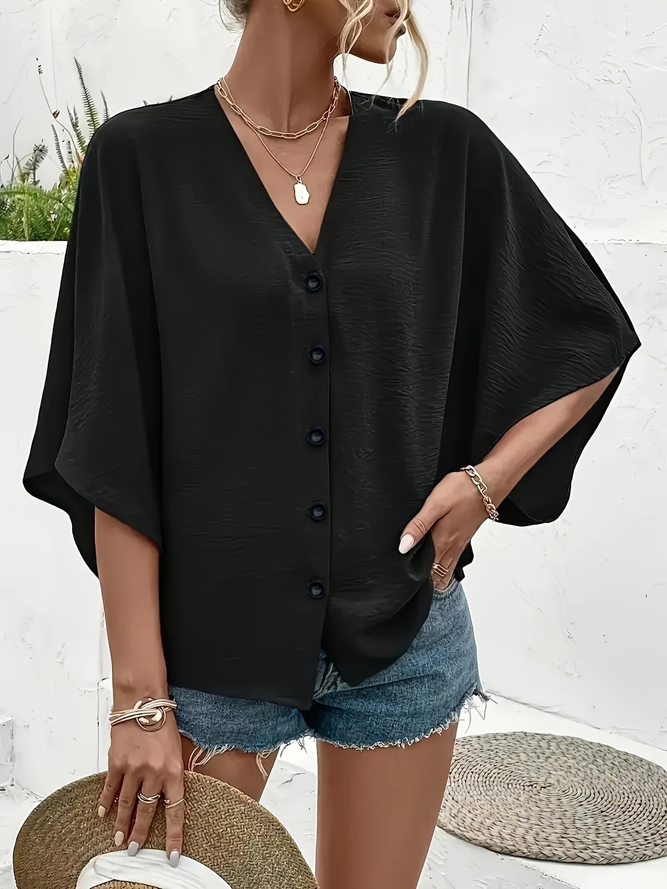 Ayollar bej V-shakllı kofta keng bo‘yinli, keng yengli, kundalik ko‘ylak, bahor yoz