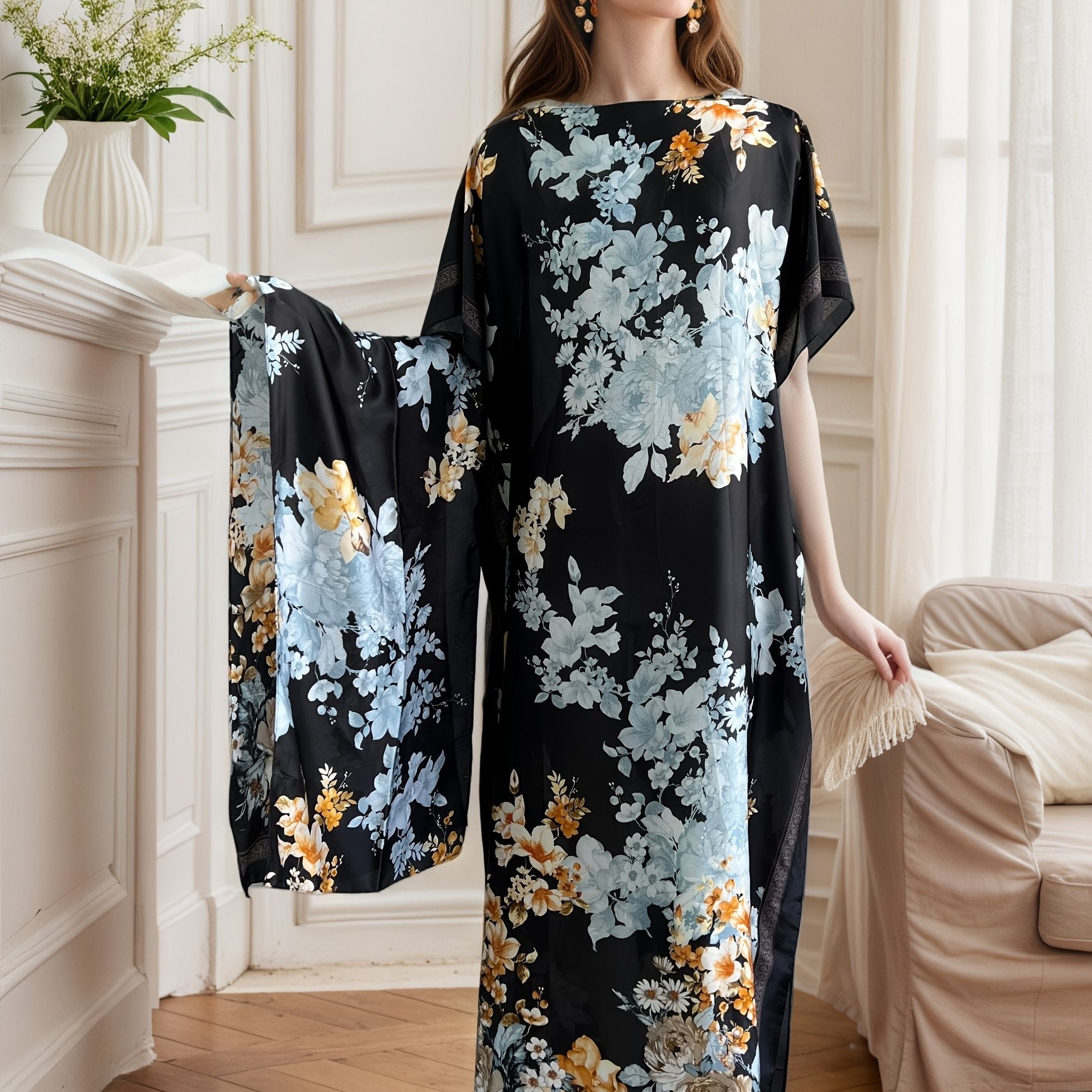 Plus o'lcham ayollar uchun qora gullik maxi kiyim va sharf, qisqa qo'l, erkin fit