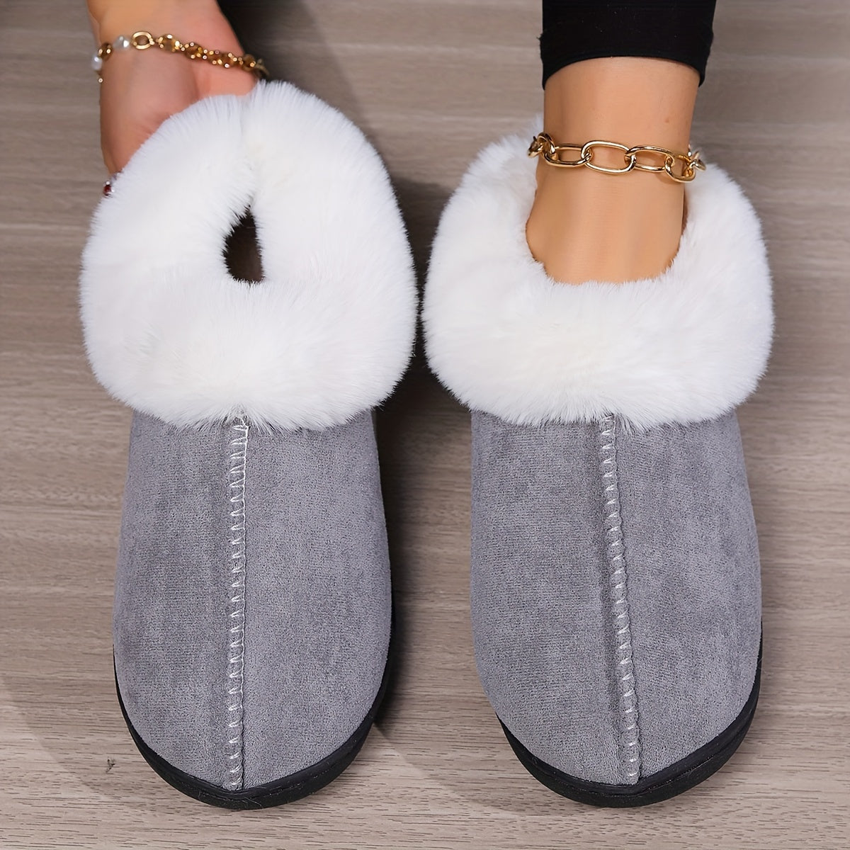 Women's Plush Lined Slippers Solid Color Cozy Home Slip Ons