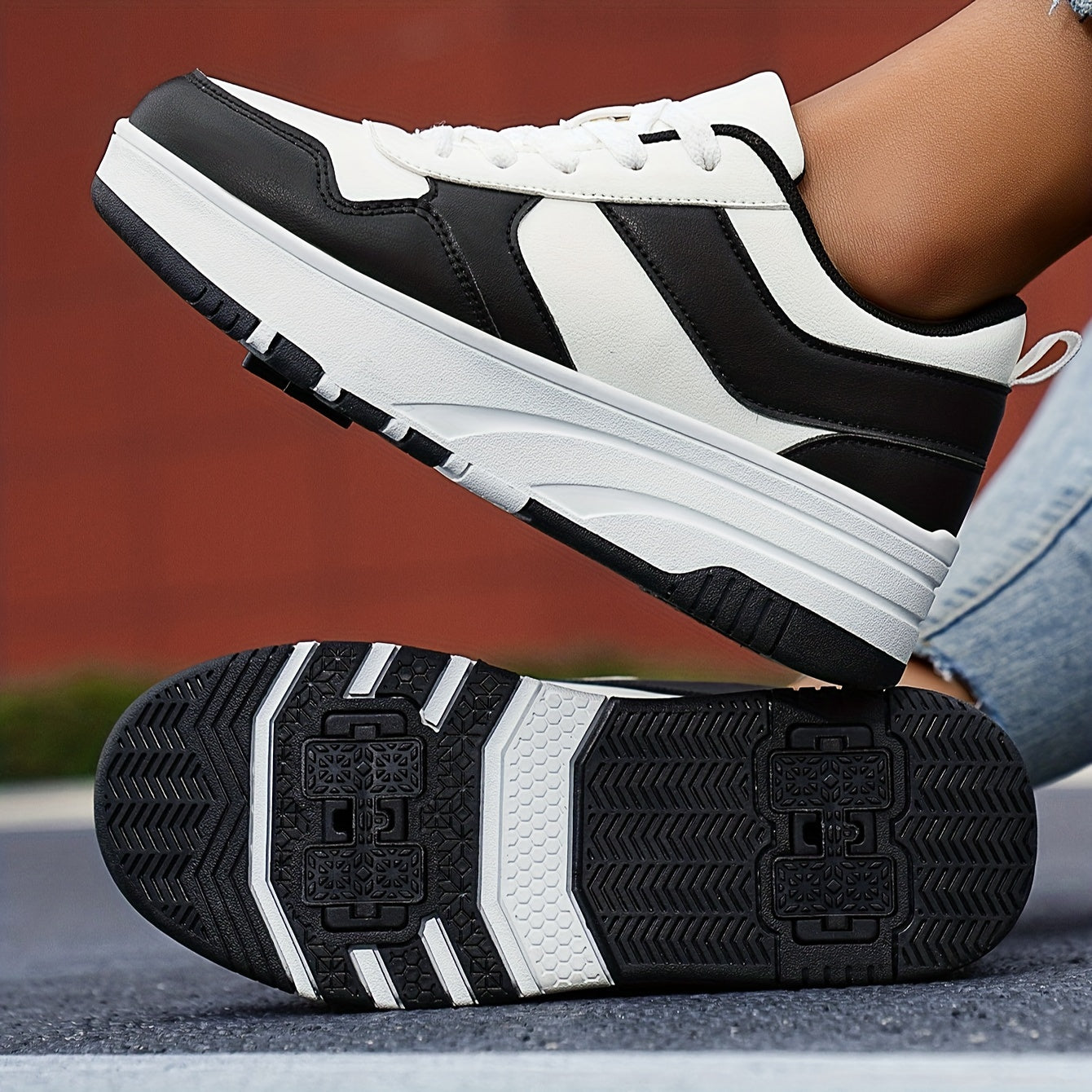 Qizlar uchun klassik qora va oq rolikli konkilar, ajratiladigan g'ildiraklar va nafas oladigan dizayn bilan. Tashqi faoliyatlar va skeytbord uchun mos, yuqori ko'cha uslubi bilan. Shuningdek, quyidagilar sifatida ham kiyilishi mumkin.