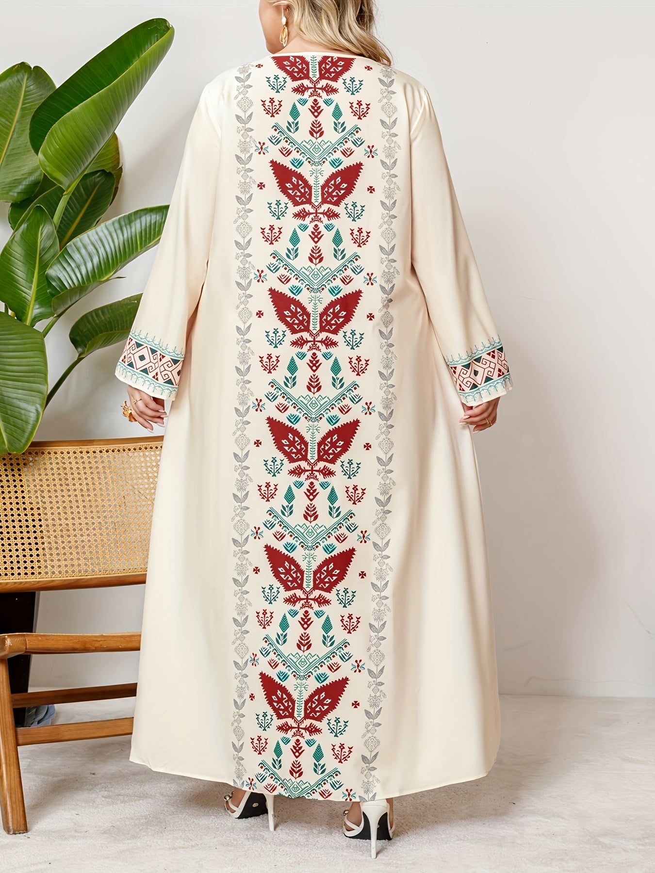 Women's Polyester Tunic Dress with Random Print Crew Neck All-Season