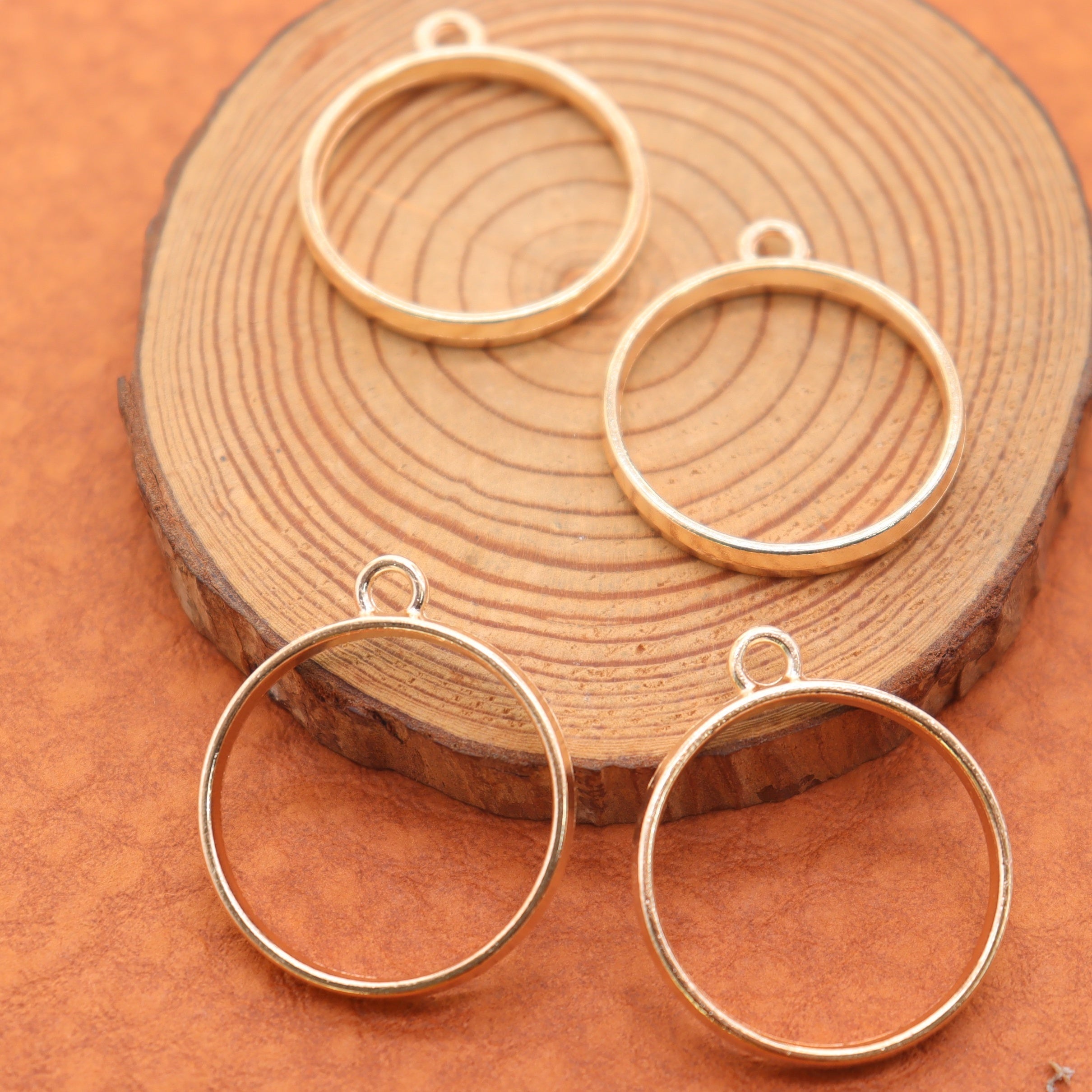 Jewelry Making Kit with 30 Alloy Drop Pendants for Necklaces Bracelets Earrings