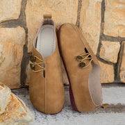 Ayollar uchun Slip-On balet tuflisi, bezakli tugmachalar bilan nafas oladigan ichki qismi