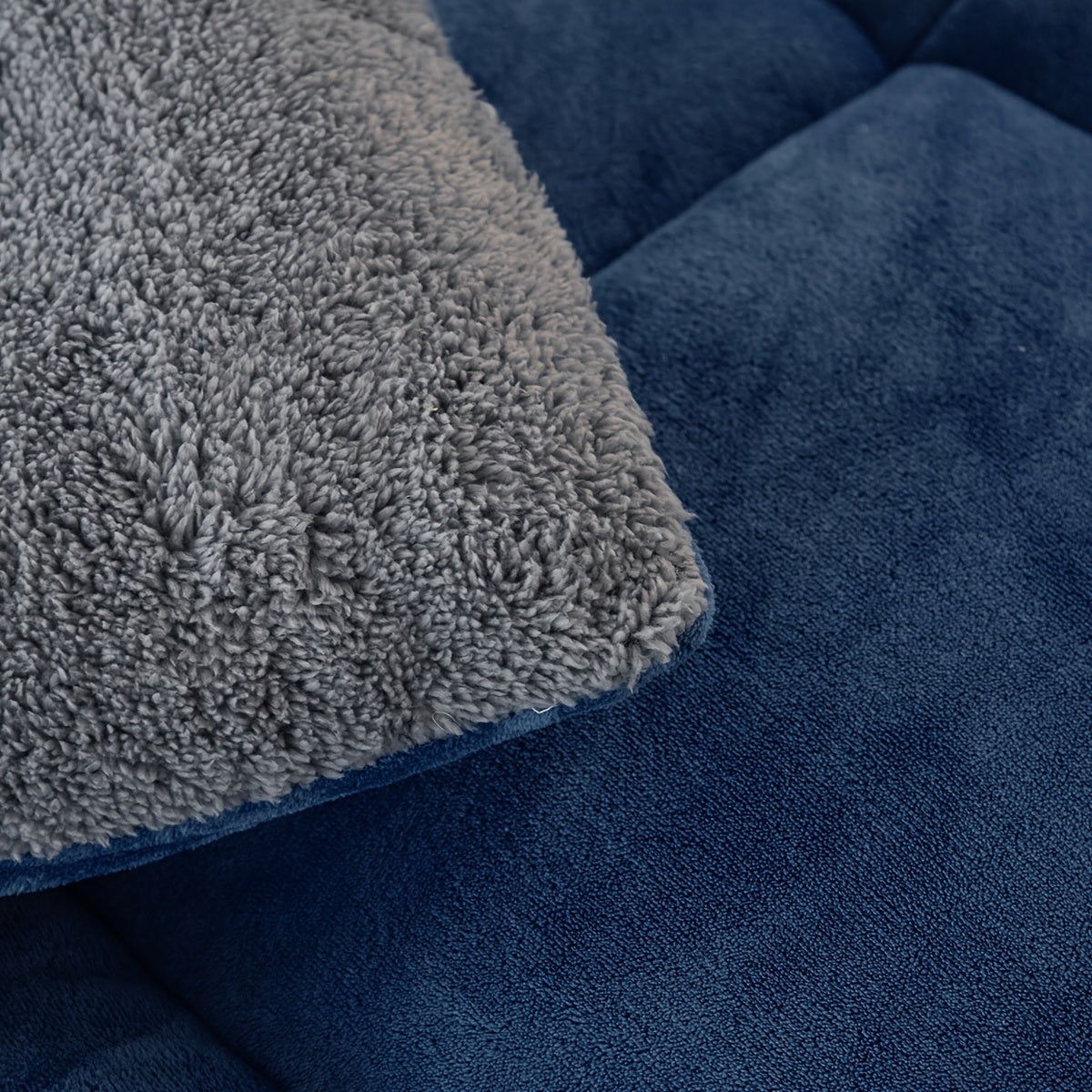 Sherpa Fleece Quilted Comforter for Bedroom Cozy Warm Plush Waffle Grid Texture