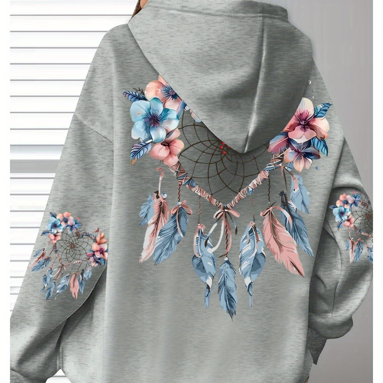 Толстовка женская с цветочным принтом, длинные рукава, черная с карманами, размер плюс