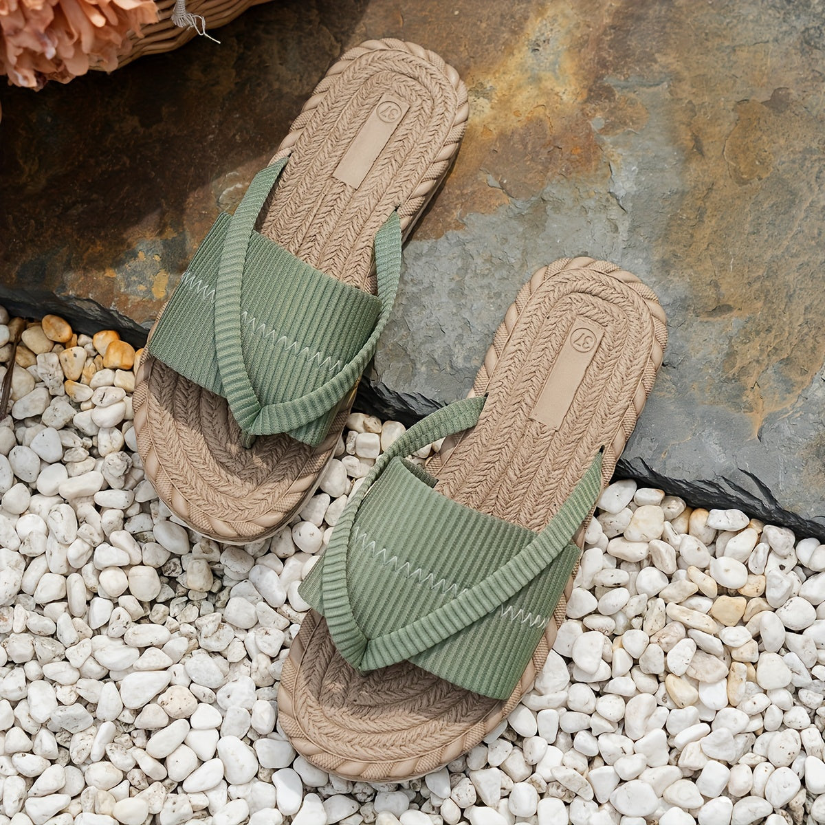Women's Slip-On Flat Sandals Lightweight Soft Sole Beach Shoes