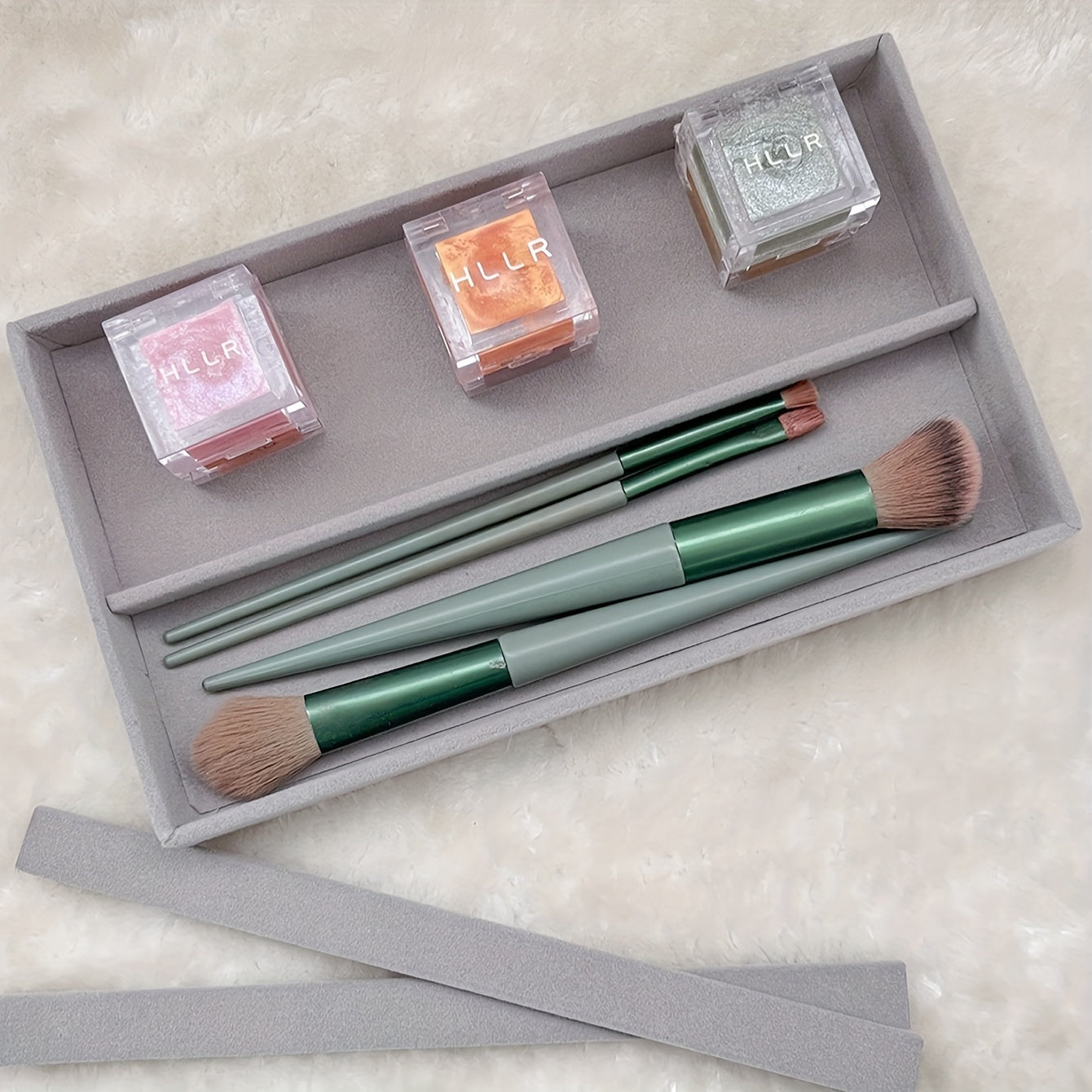 Bandeja organizadora de joyas para cajón, beige y gris, almacenamiento de pendientes y anillos con ganchos