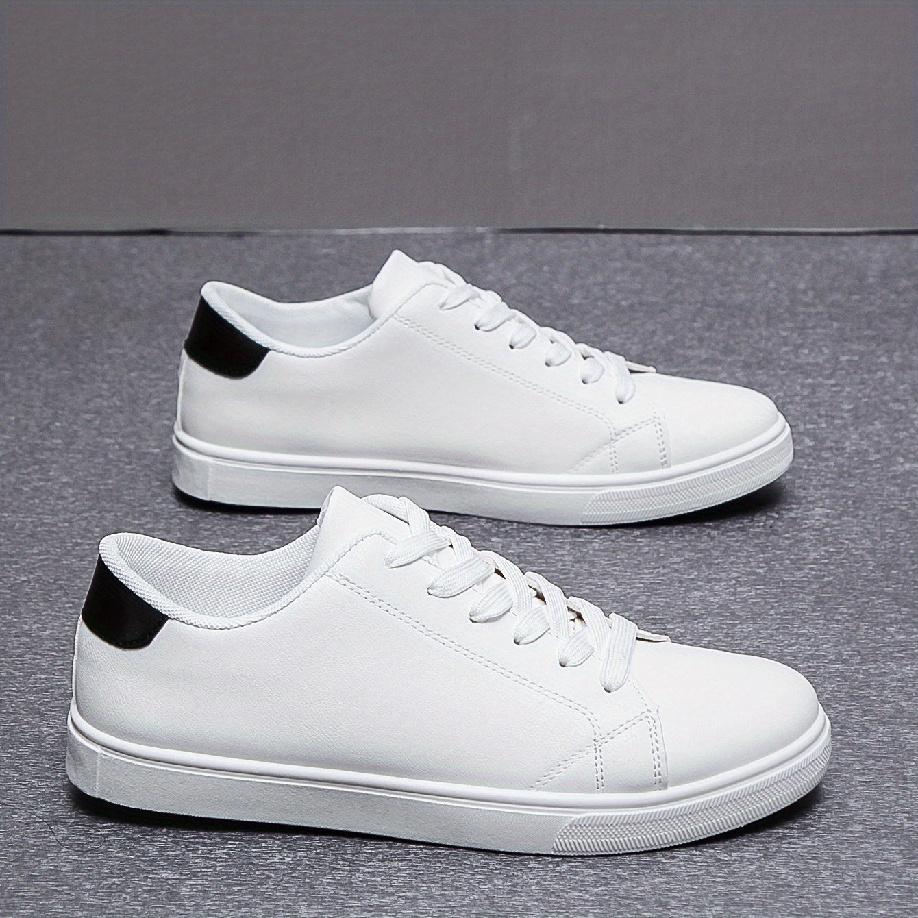 Men's Skate Shoes Youth Durable Non-Slip Sole Lace Up Casual Sneakers