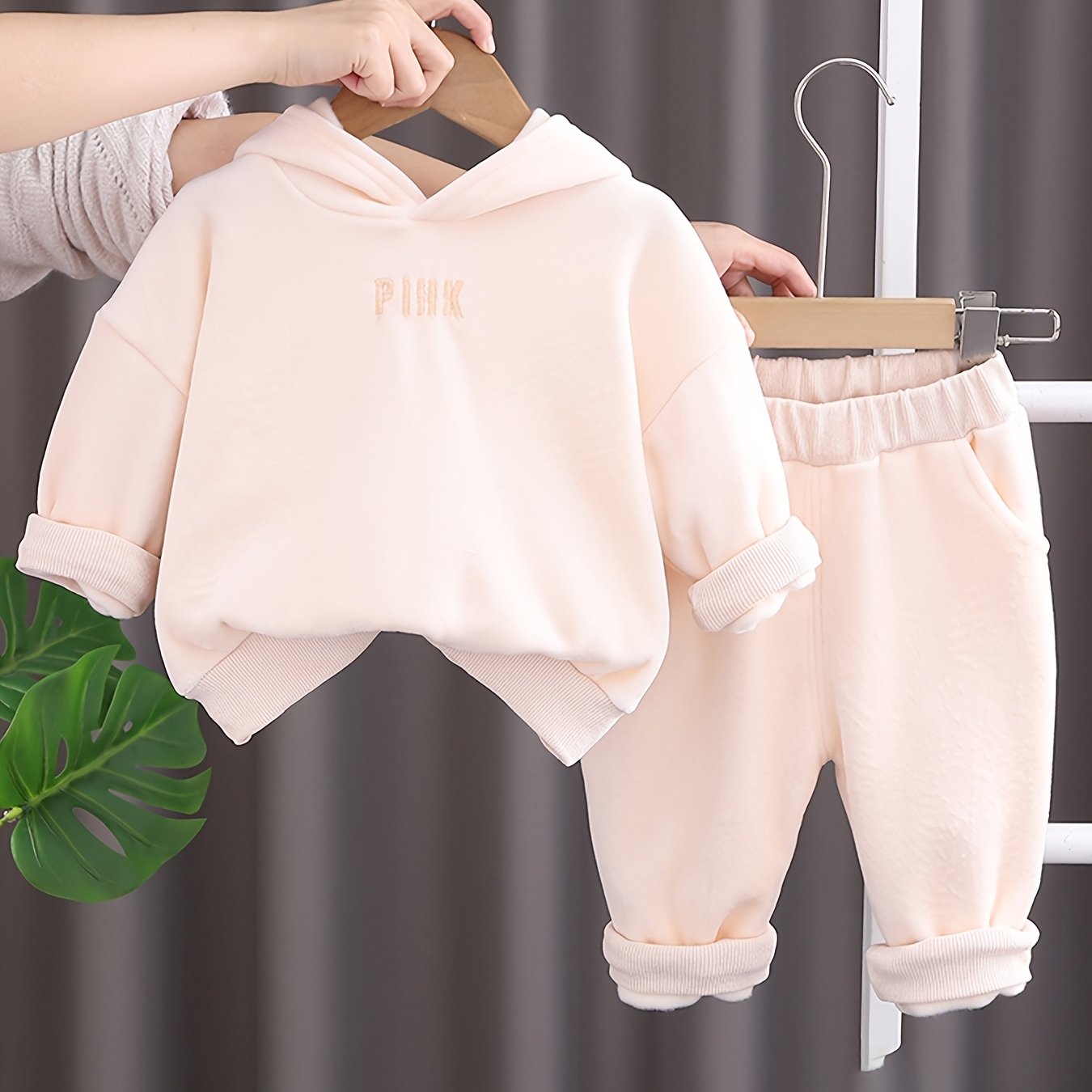 Детский комплект для девочек осень-зима: мультяшный кролик, велюровый свитшот, повседневная спортивная одежда