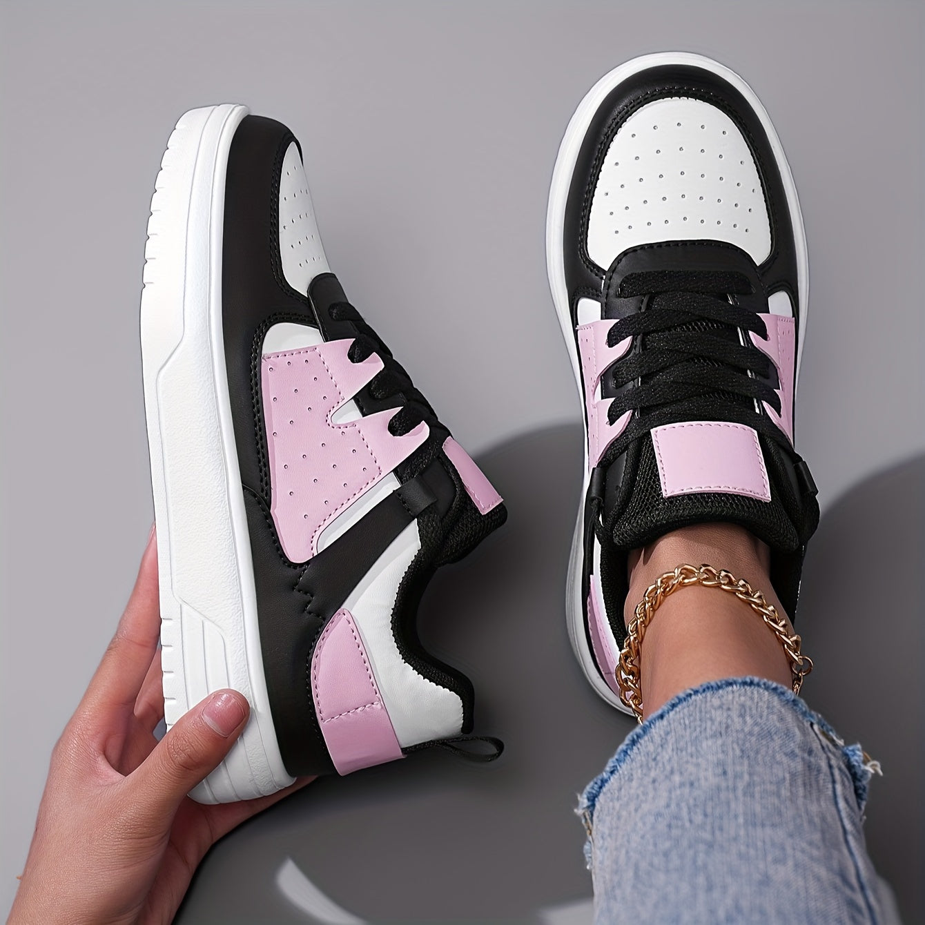 Women's Rose Pink Black Sneakers Breathable Comfortable Lace-Up Casual Shoes