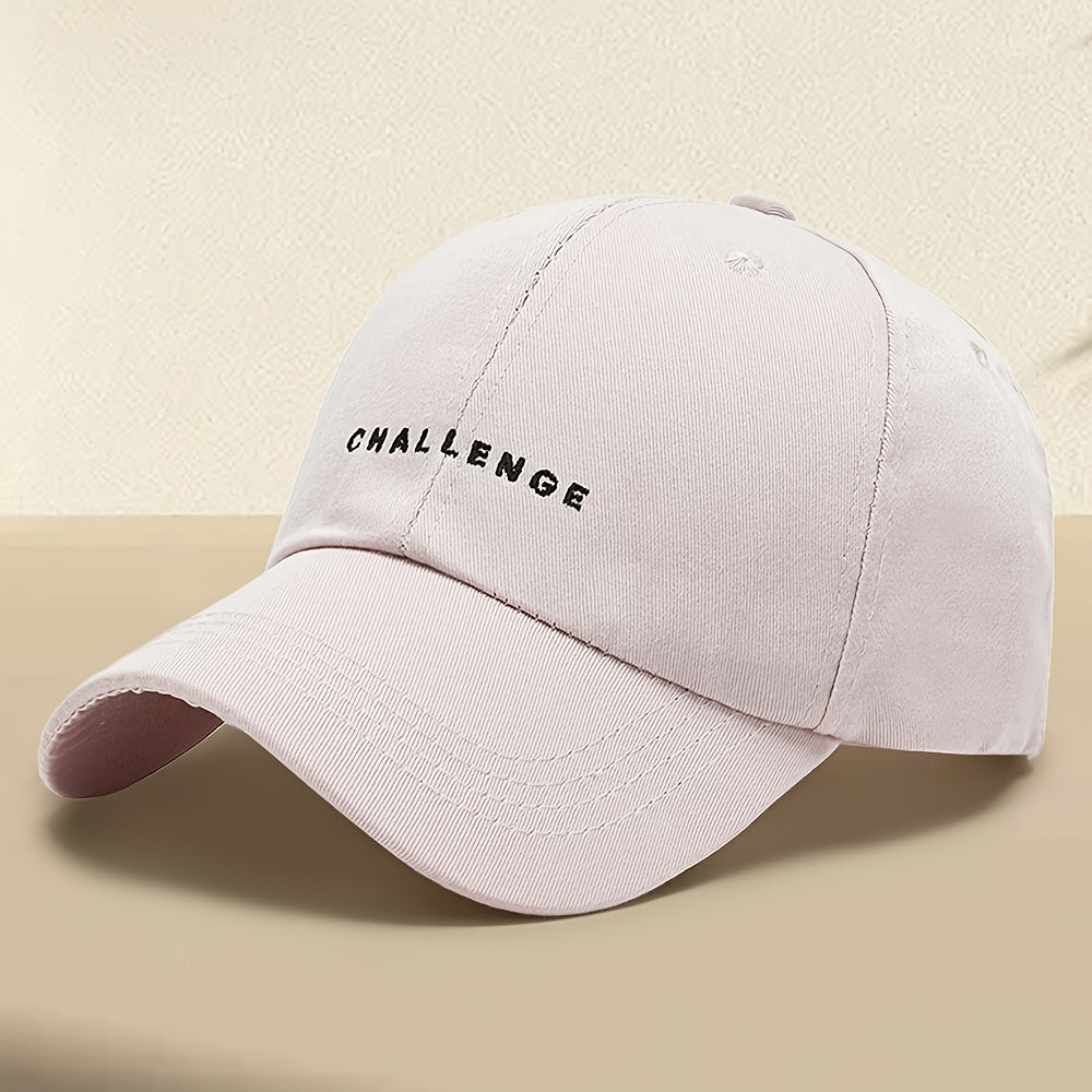 Tashqi faoliyatlar uchun mukammal moslashuvchanligi bo'lgan tikilgan beysbol shlyapasi.