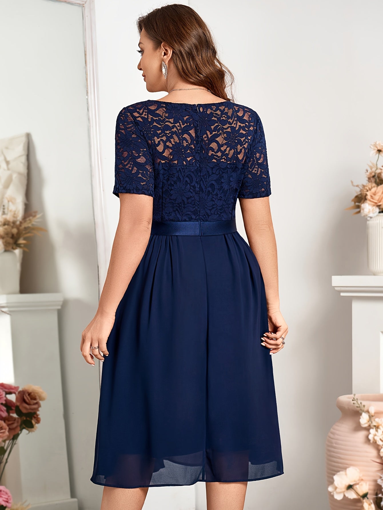 Plus Size Navy Blue Lace Trim V-Neck Dress With Short Sleeves