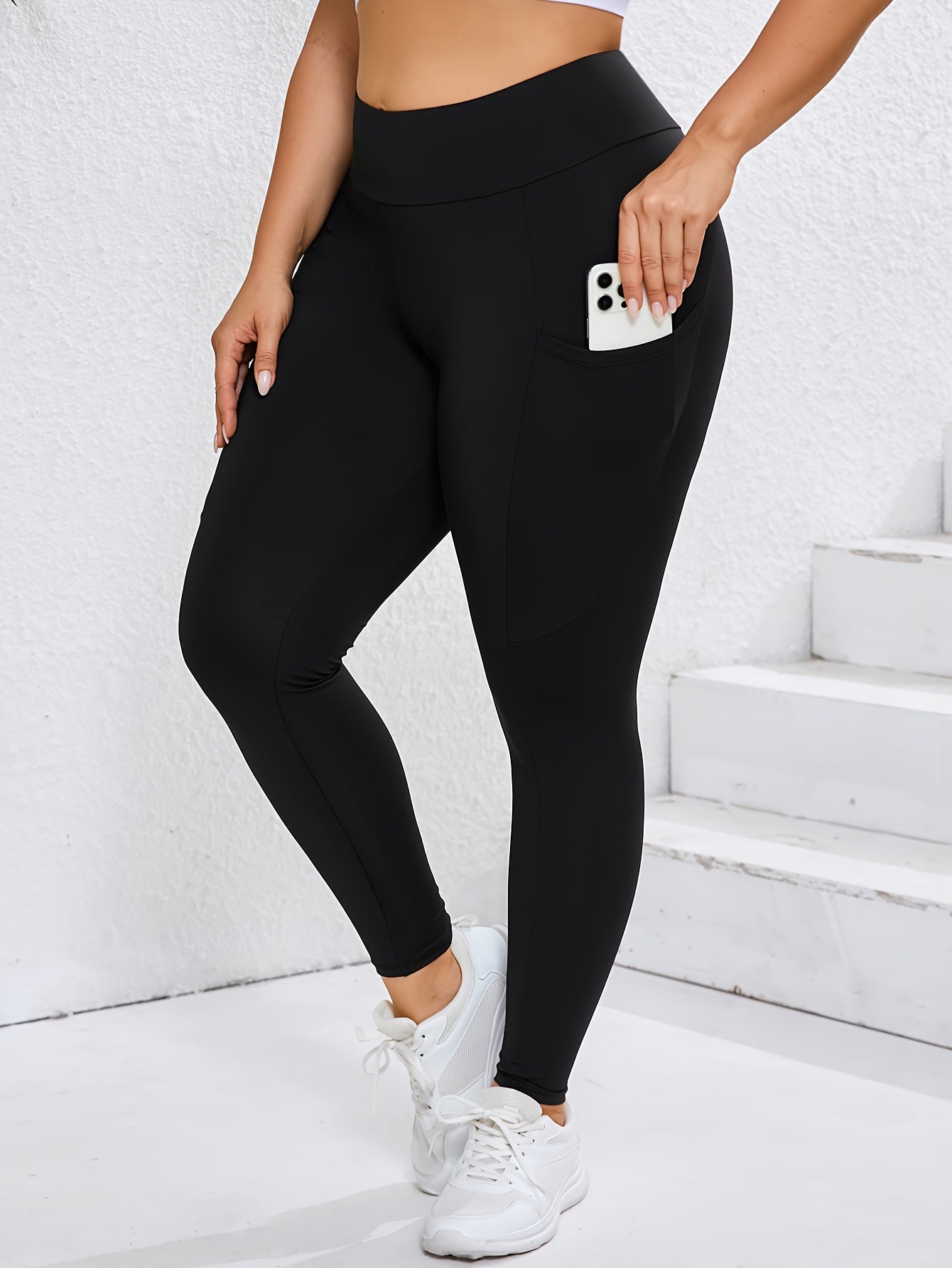 Plus-Size Solid Color Leggings with Pockets for Spring Summer Fall Stretch Polyester Elastane