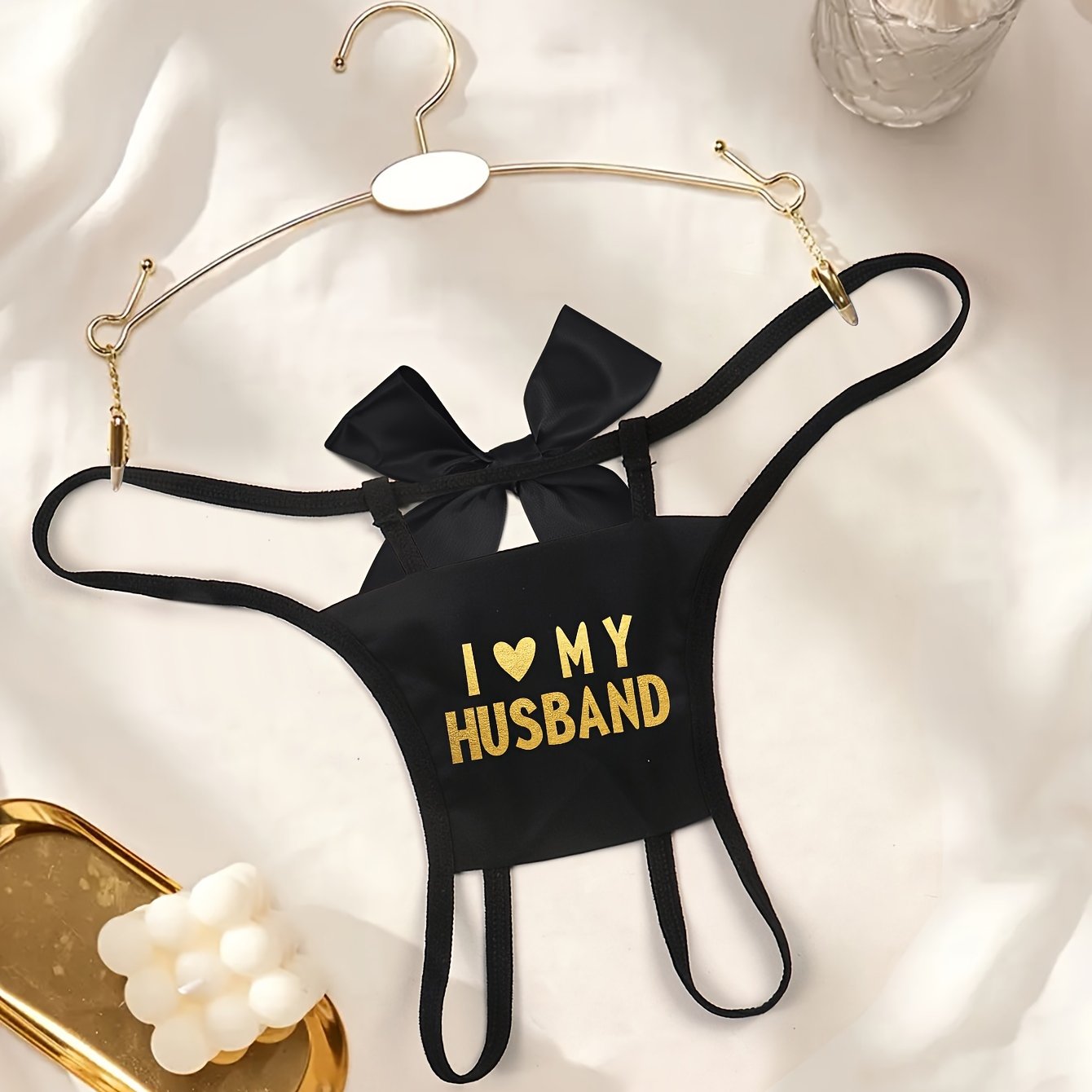 Роскошное кружевное боди-стринги с узором, открытым промежутком и низкой талией