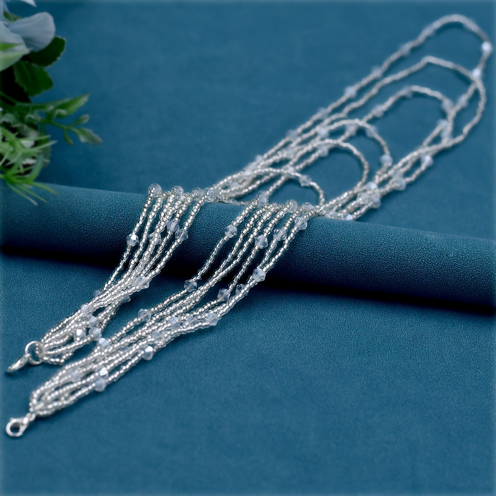 Qoʻlda tayyorlangan rhinestoneli bejirimli yelka zanjiri, ko‘p qatlamli tassel bilan, to‘y kiyimlari uchun aksessuarlar