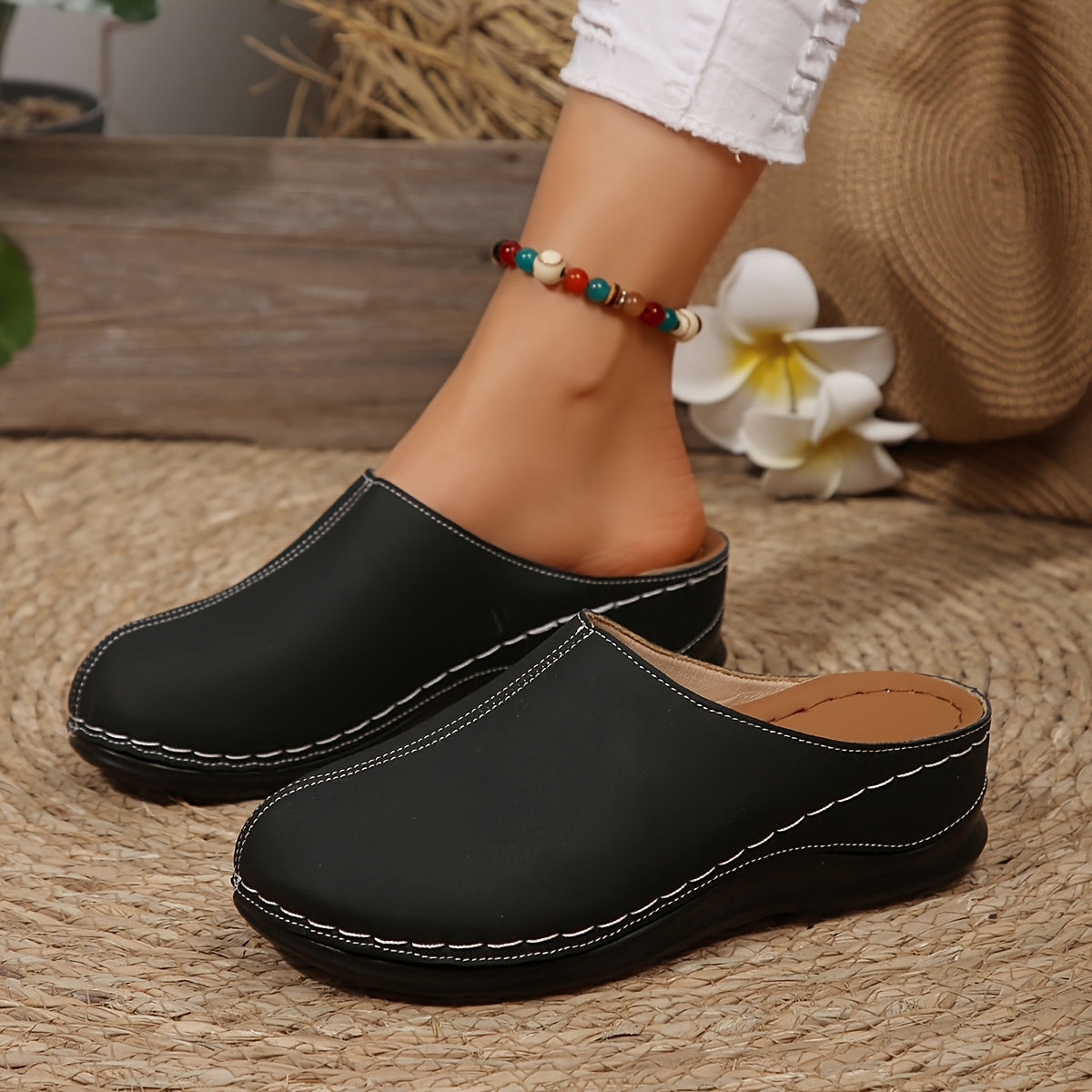 Women's Black Platform Slide Shoes with Thick Sole and Round Toe