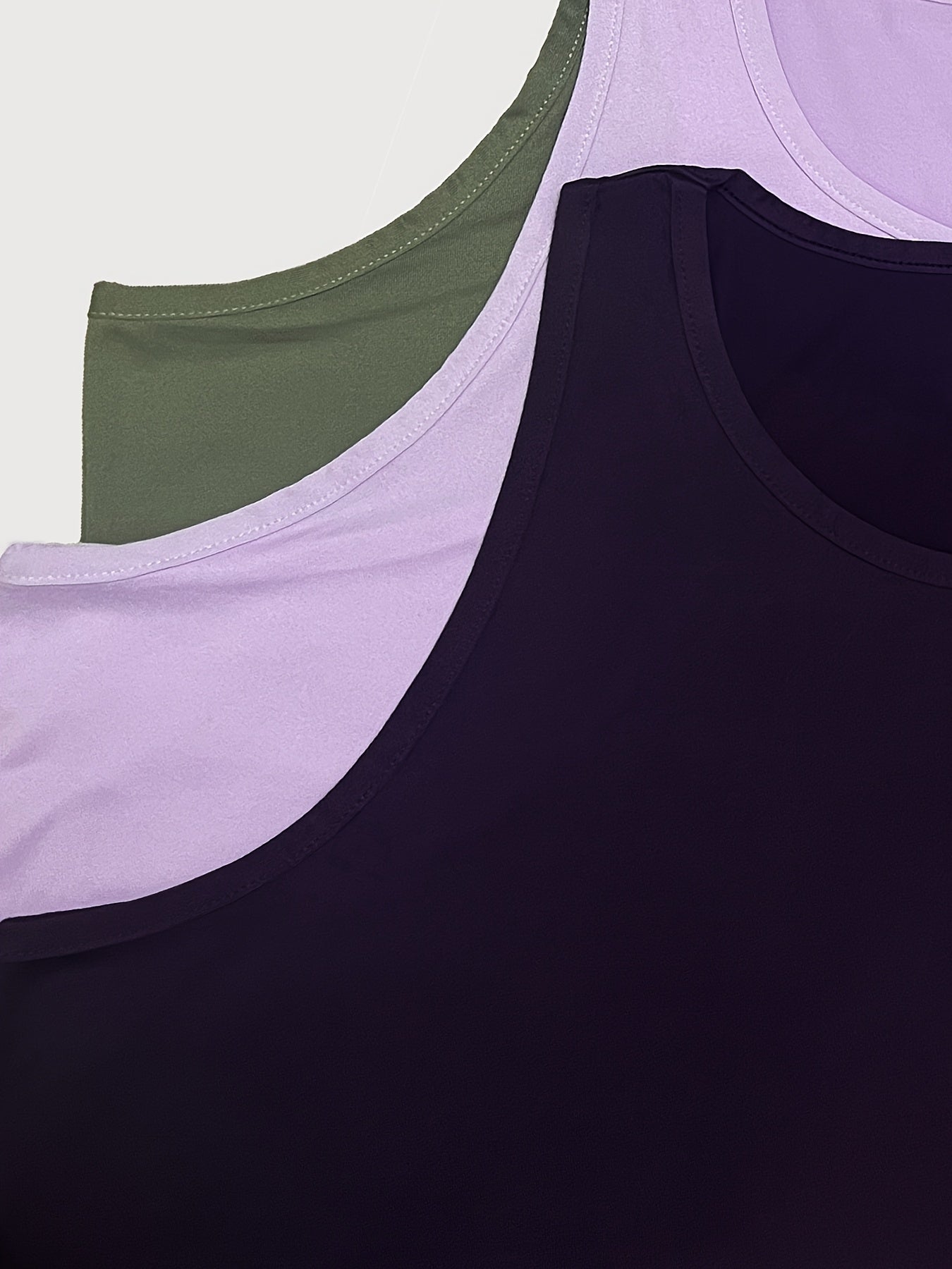 Yozgi bahor/yaz kolleksiyasidagi ayollar uchun 3-qismli plussayz, yengsiz, tasodifiy uyqu ko'ylaklari to'plami, dumaloq bo'yinli tank tunikalari.