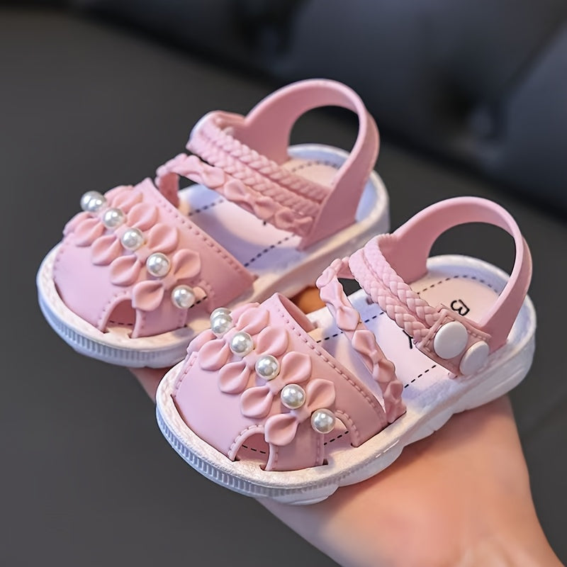 Girls' PVC Cartoon Sandals with Buckle Closure Non-Slip Sole Breathable Summer Shoes for Toddlers and Girls